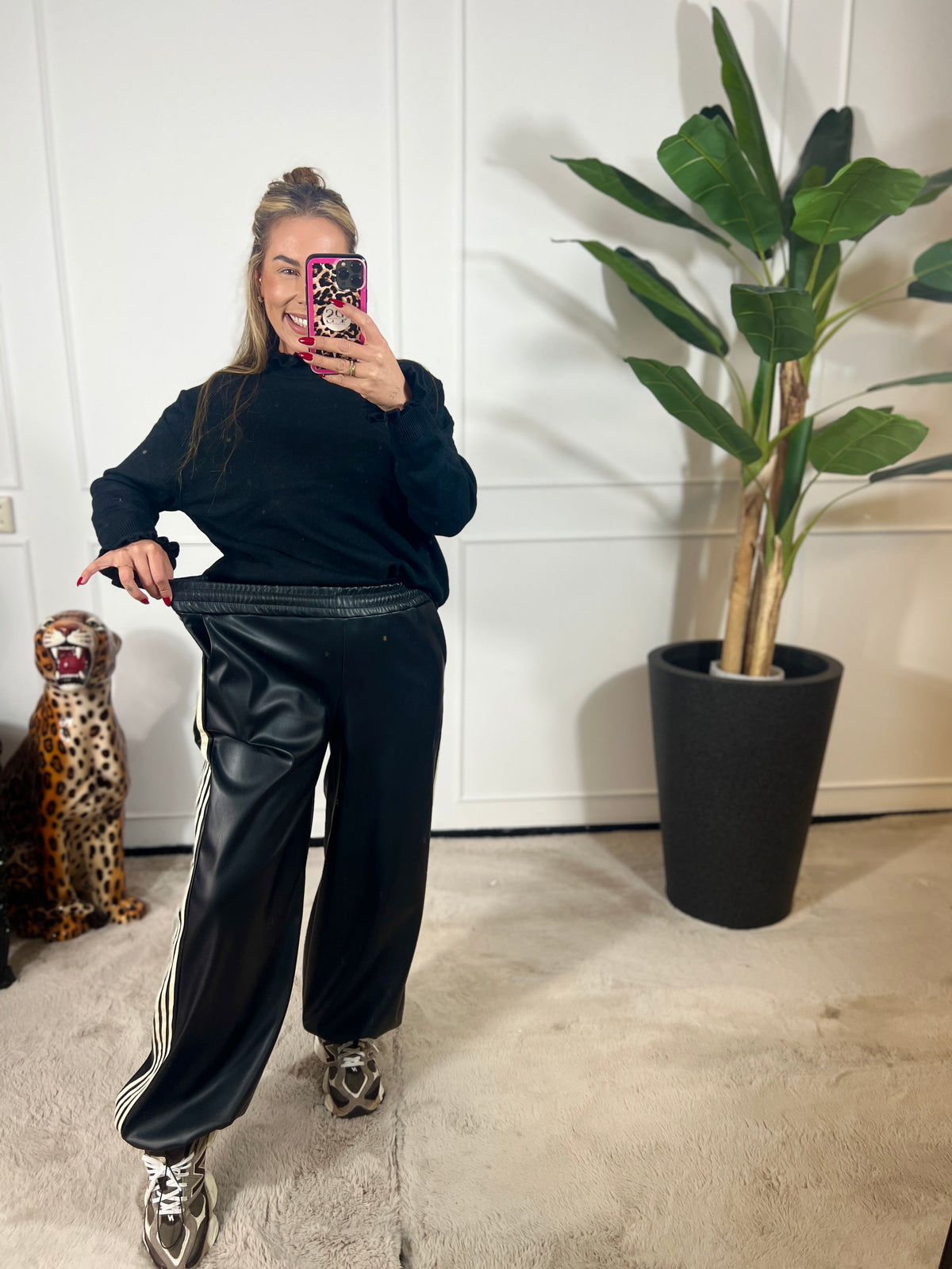 NOVA TRACKPANTS