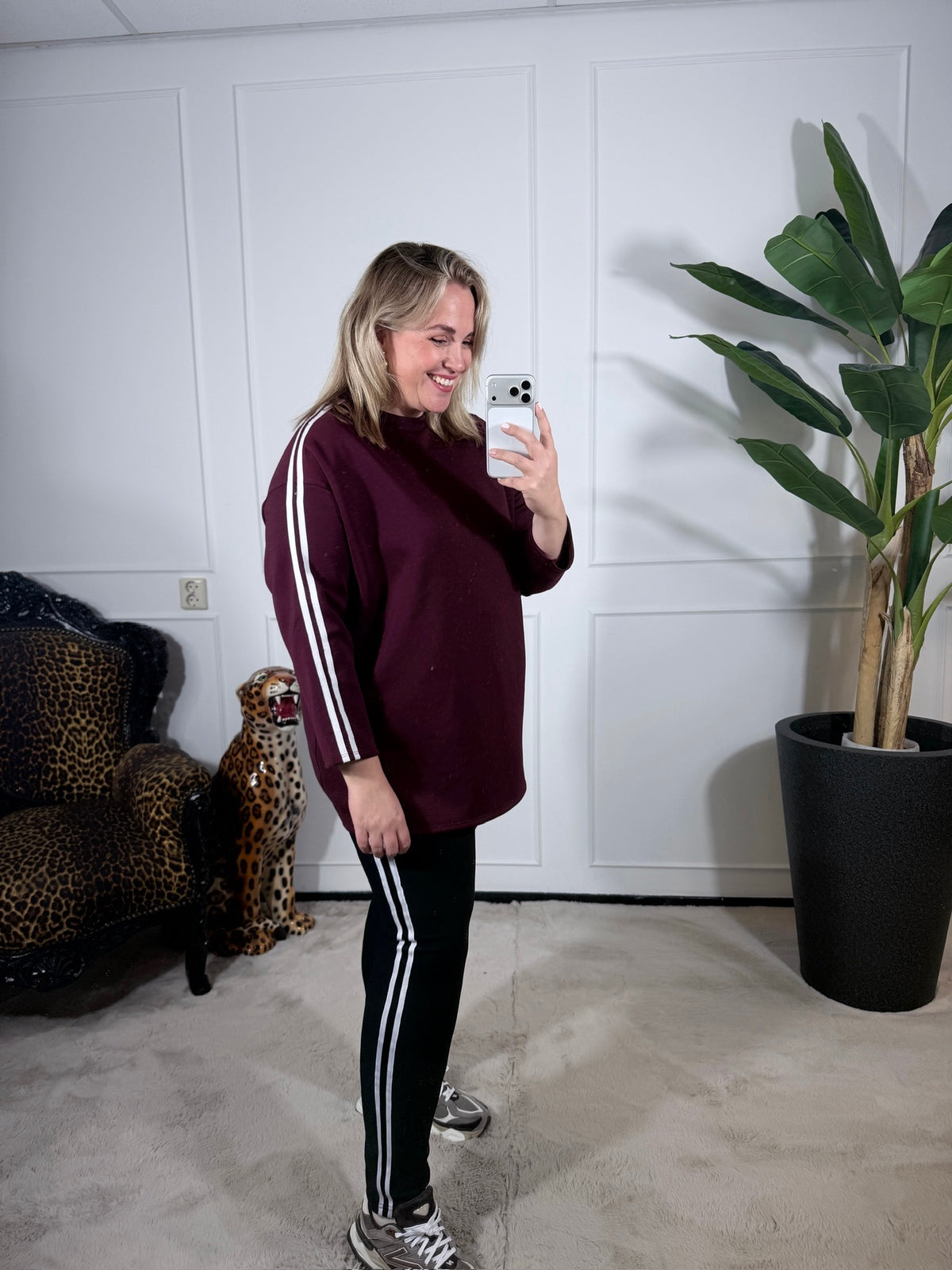 LOOK A LIKE SWEATER