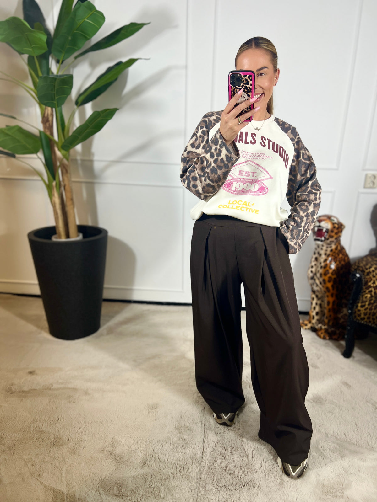 STATEMENT TEE