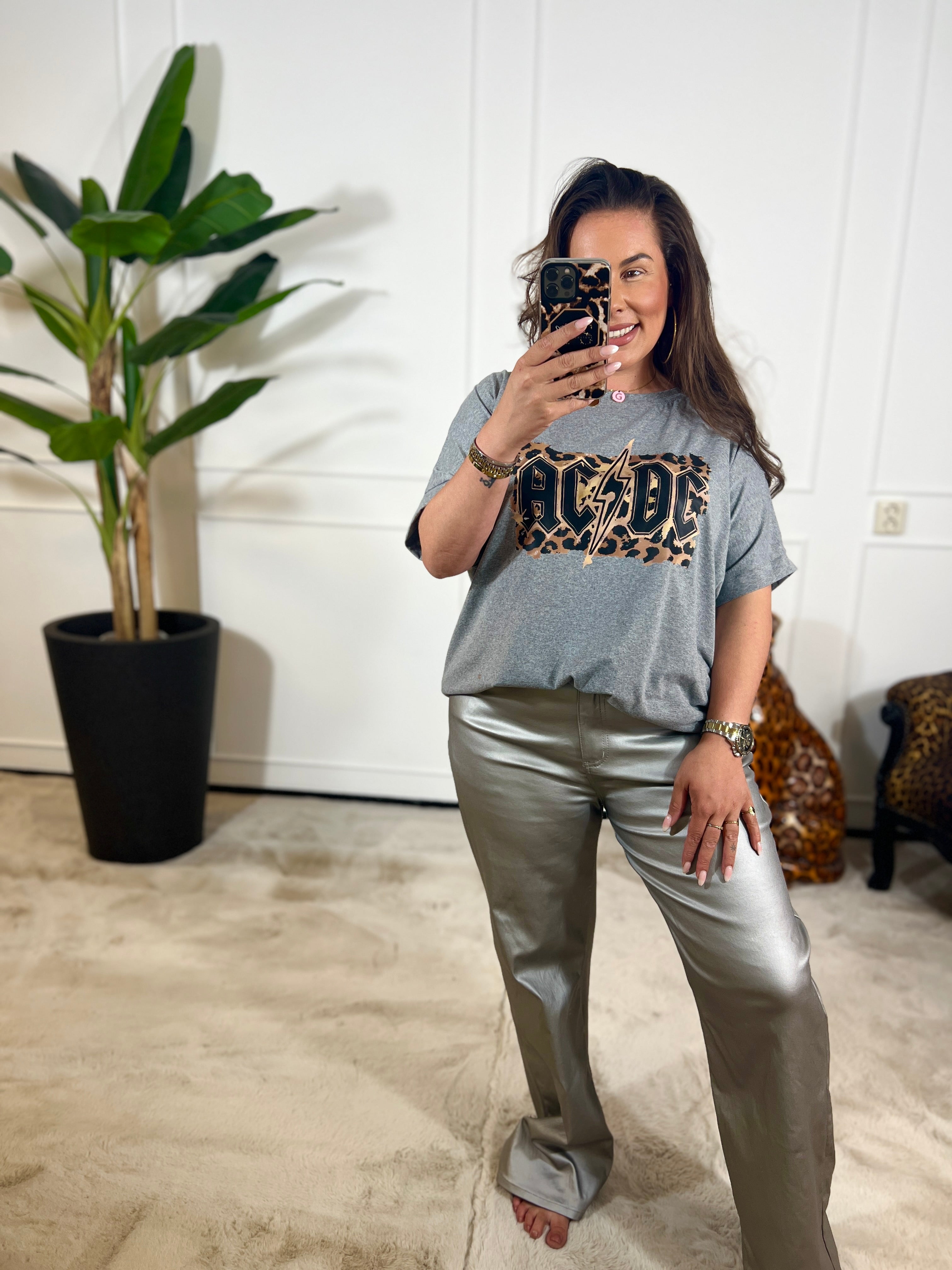 *ZILVER* LEATHERLOOK STRETCH JEANS (IN MATEN)