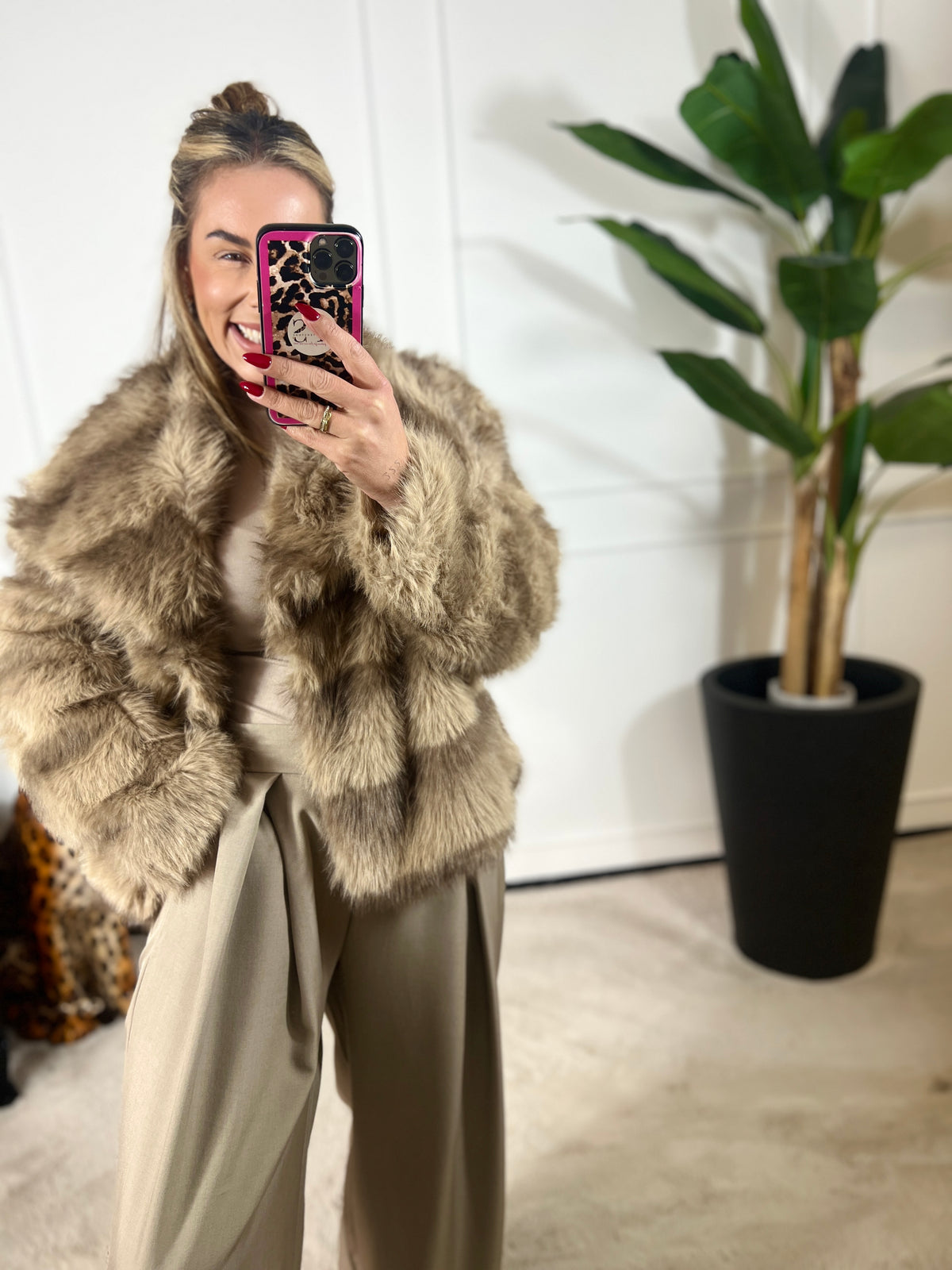 BELLA FAUX FUR JAS