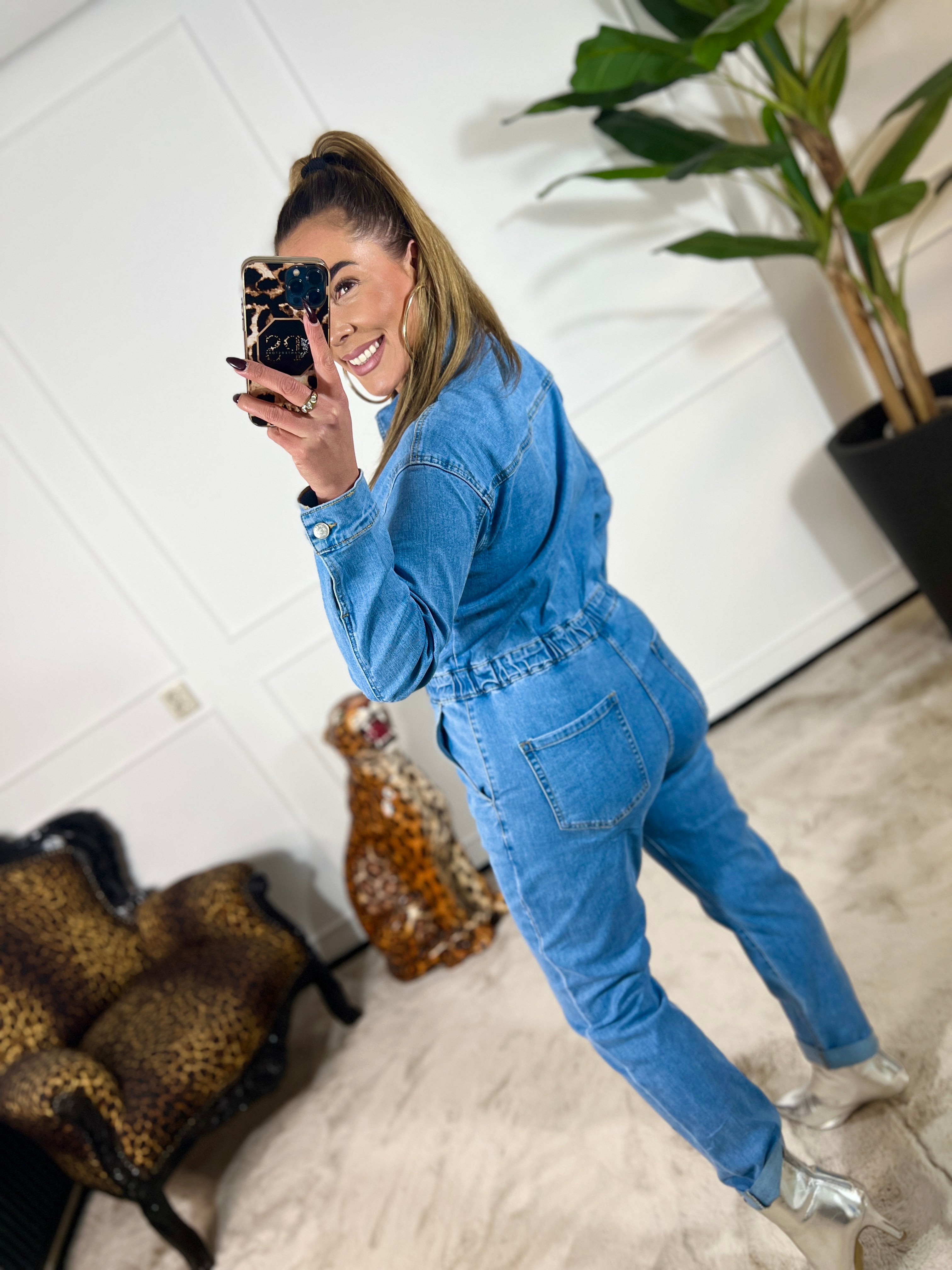 SANDY DENIM JUMPSUIT (IN MATEN)