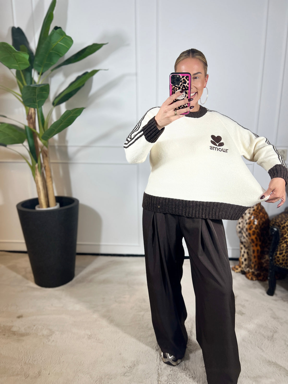 AMOUR SWEATER
