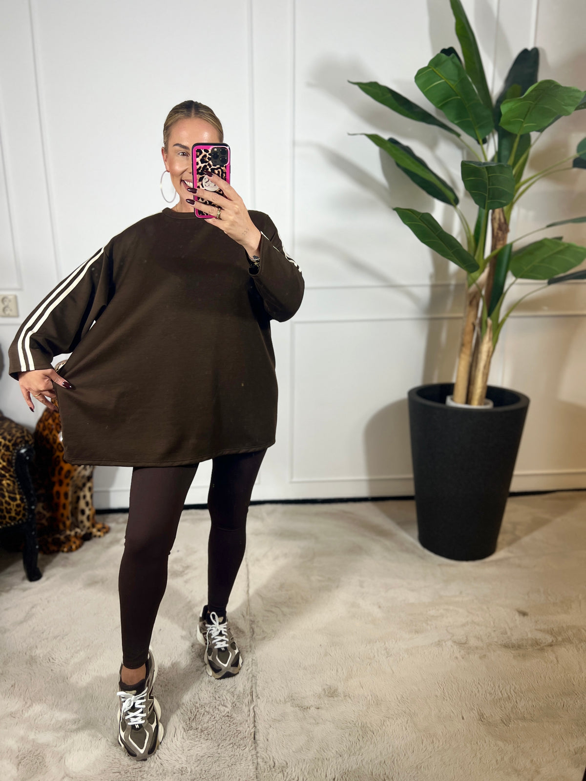 LOOK A LIKE SWEATER