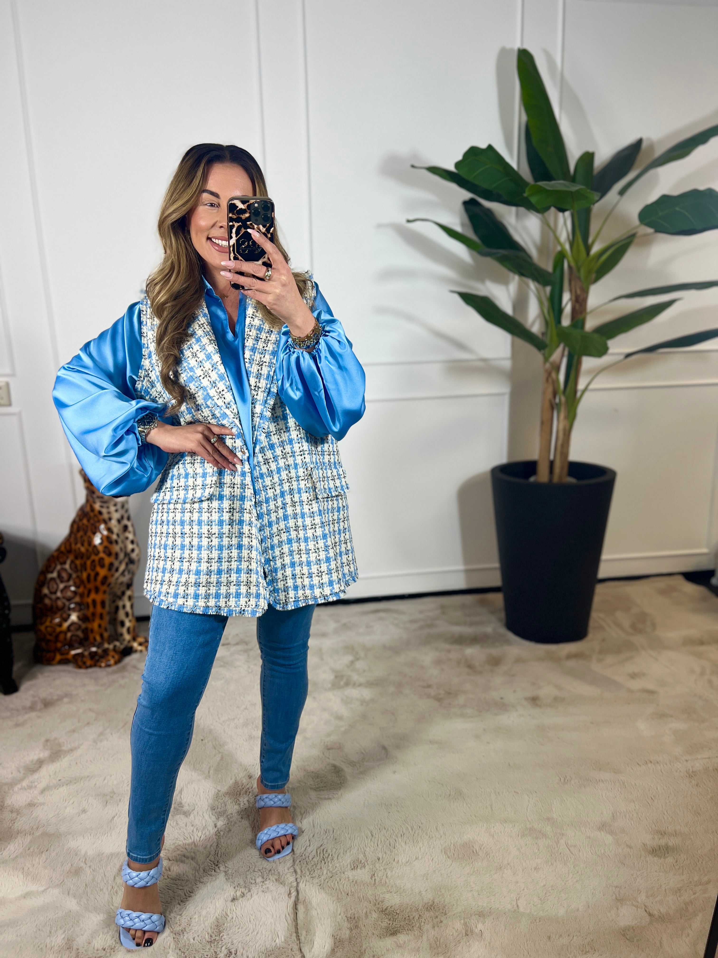 V-HALS BLOUSE (T/M 48) + VIDEO