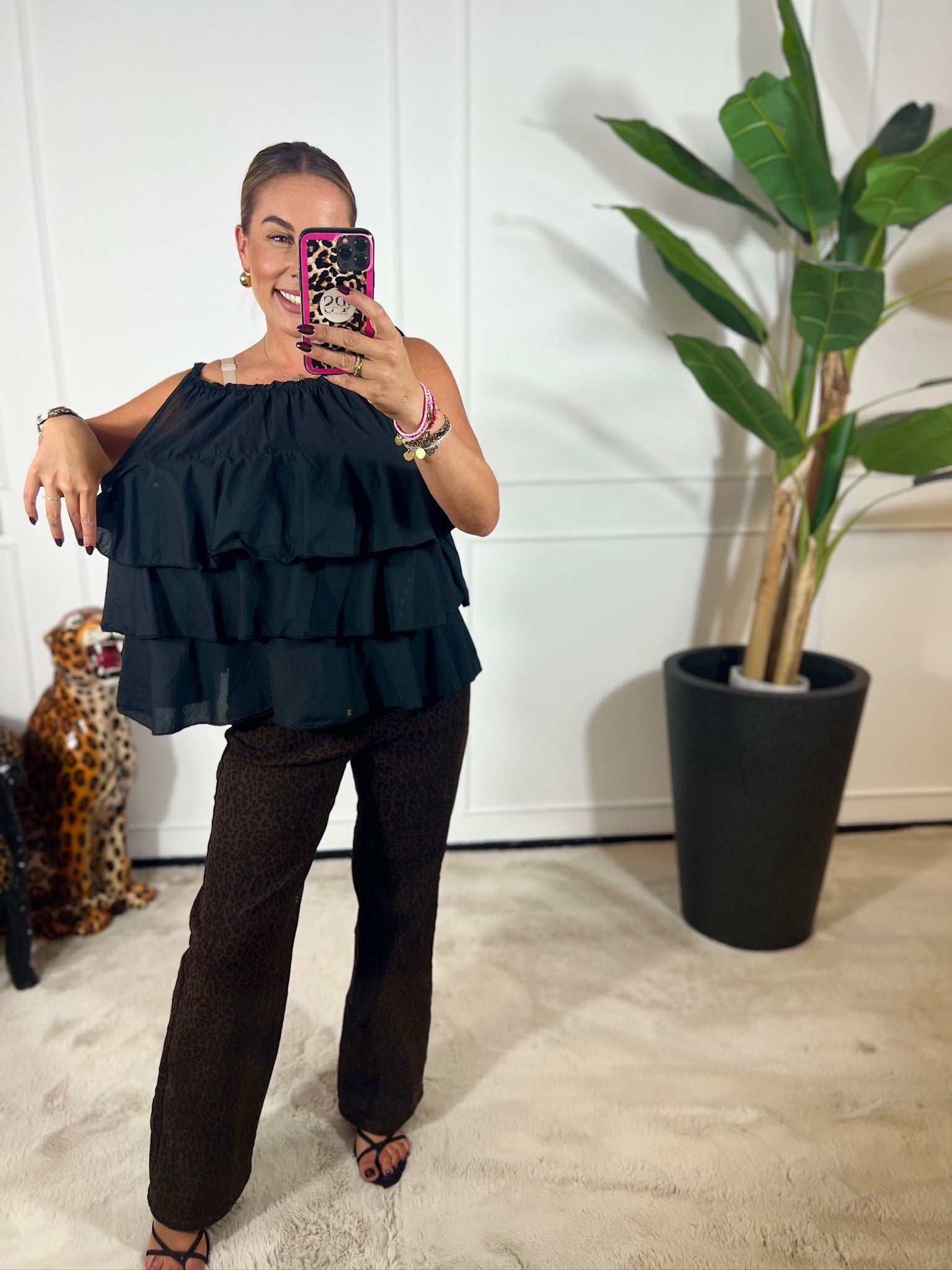 LILLY RUFFLE TOP