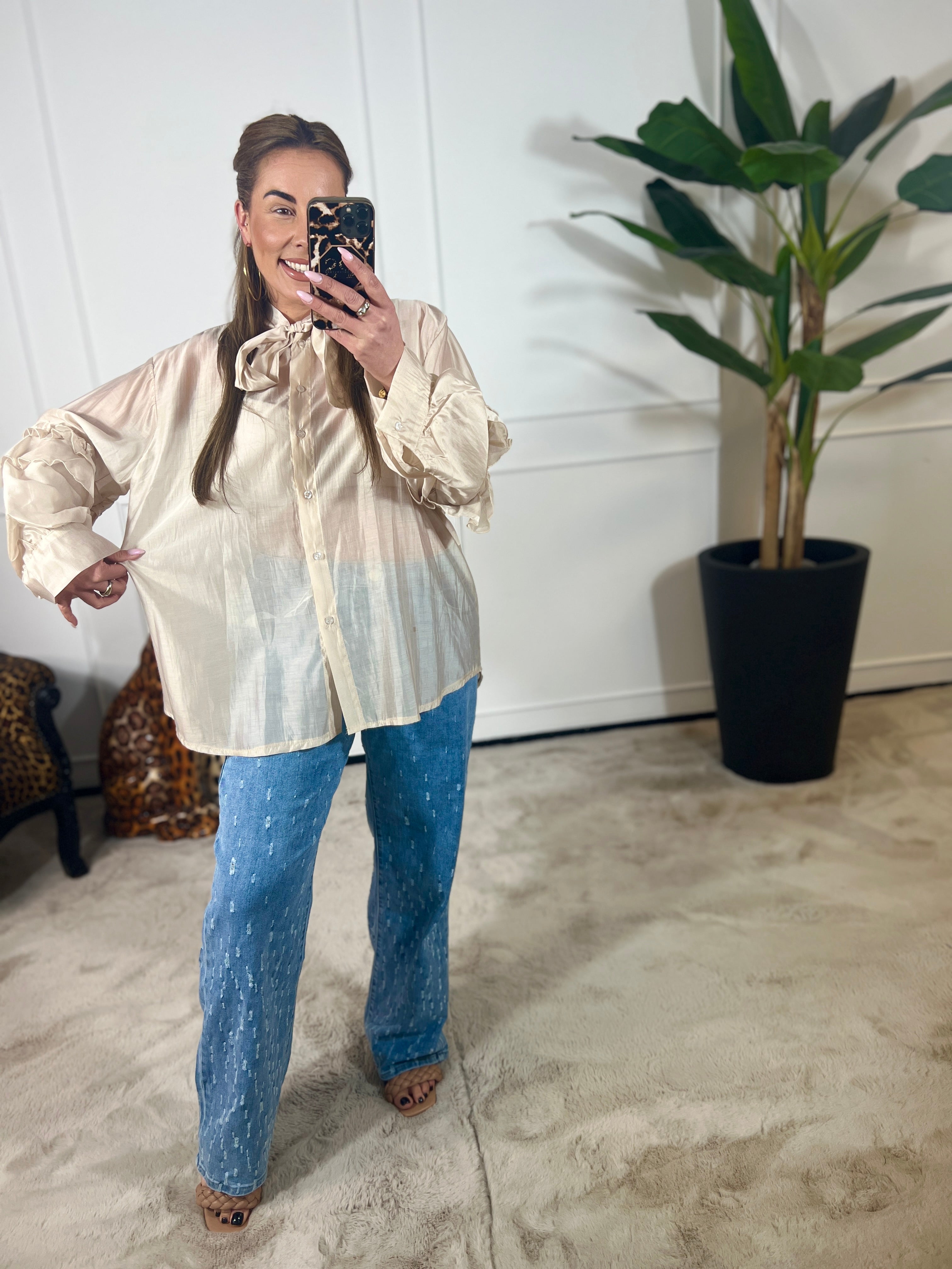 NELA ELEGANT STRIK BLOUSE (T/M 48)