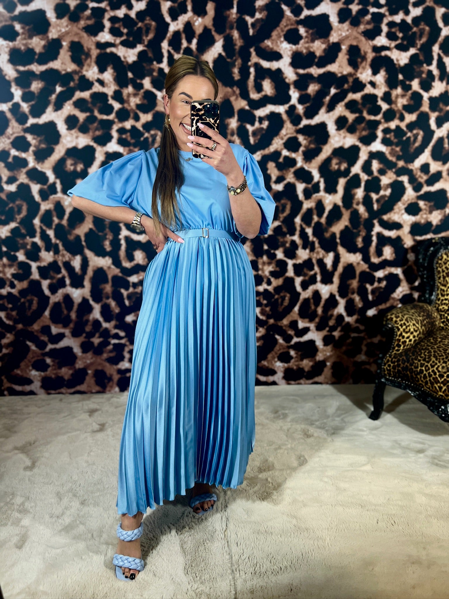 ELEGANCE PLISSÉ DRESS (T/M 48)