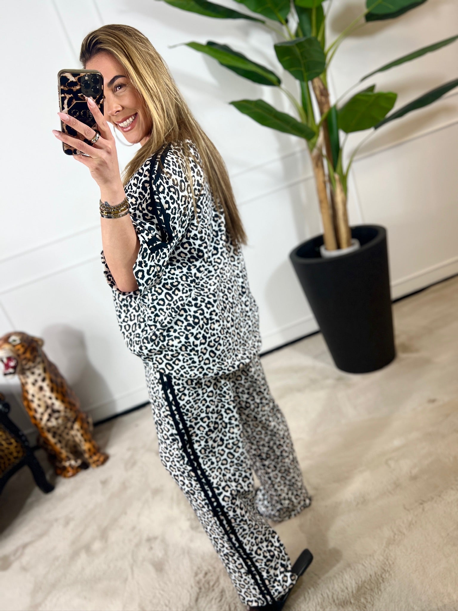 LISA LEO COMFY SET