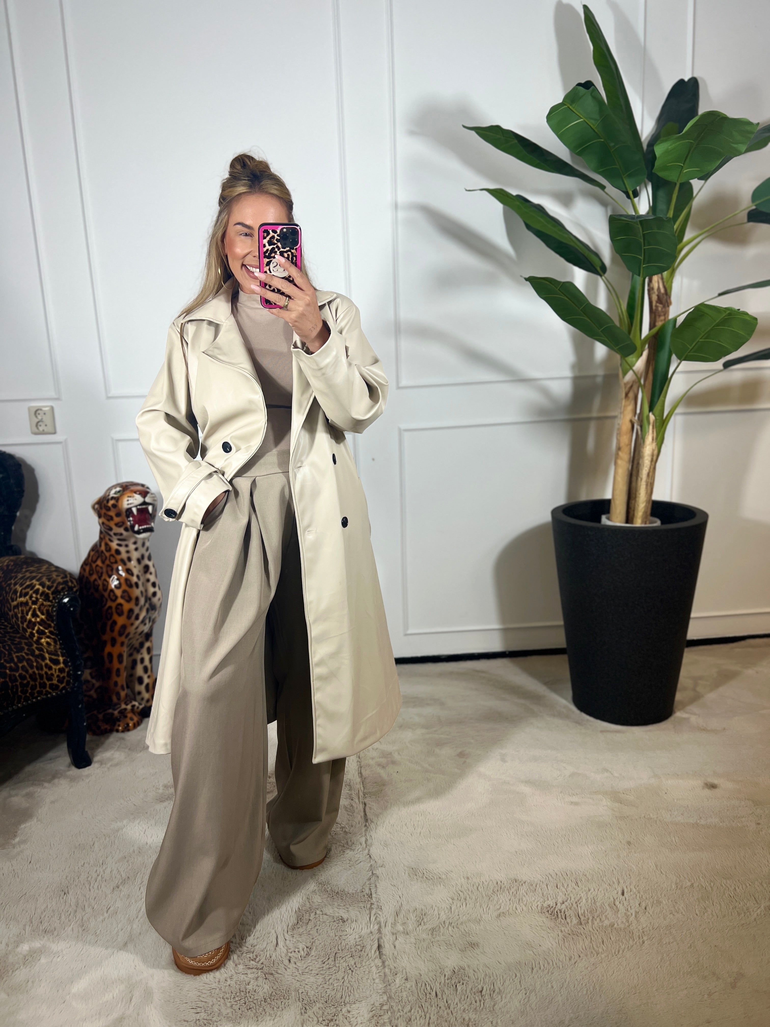 TRENCHCOAT LEATHERLOOK
