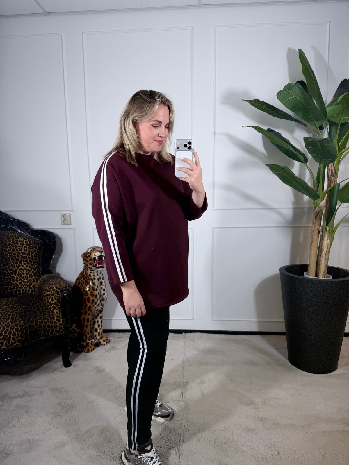 LOOK A LIKE SWEATER