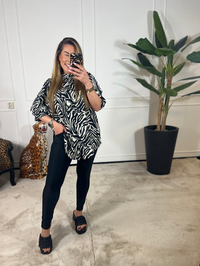 PETITE KORTE MOUW *KENDALL* BLOUSE (T/M 46-48)