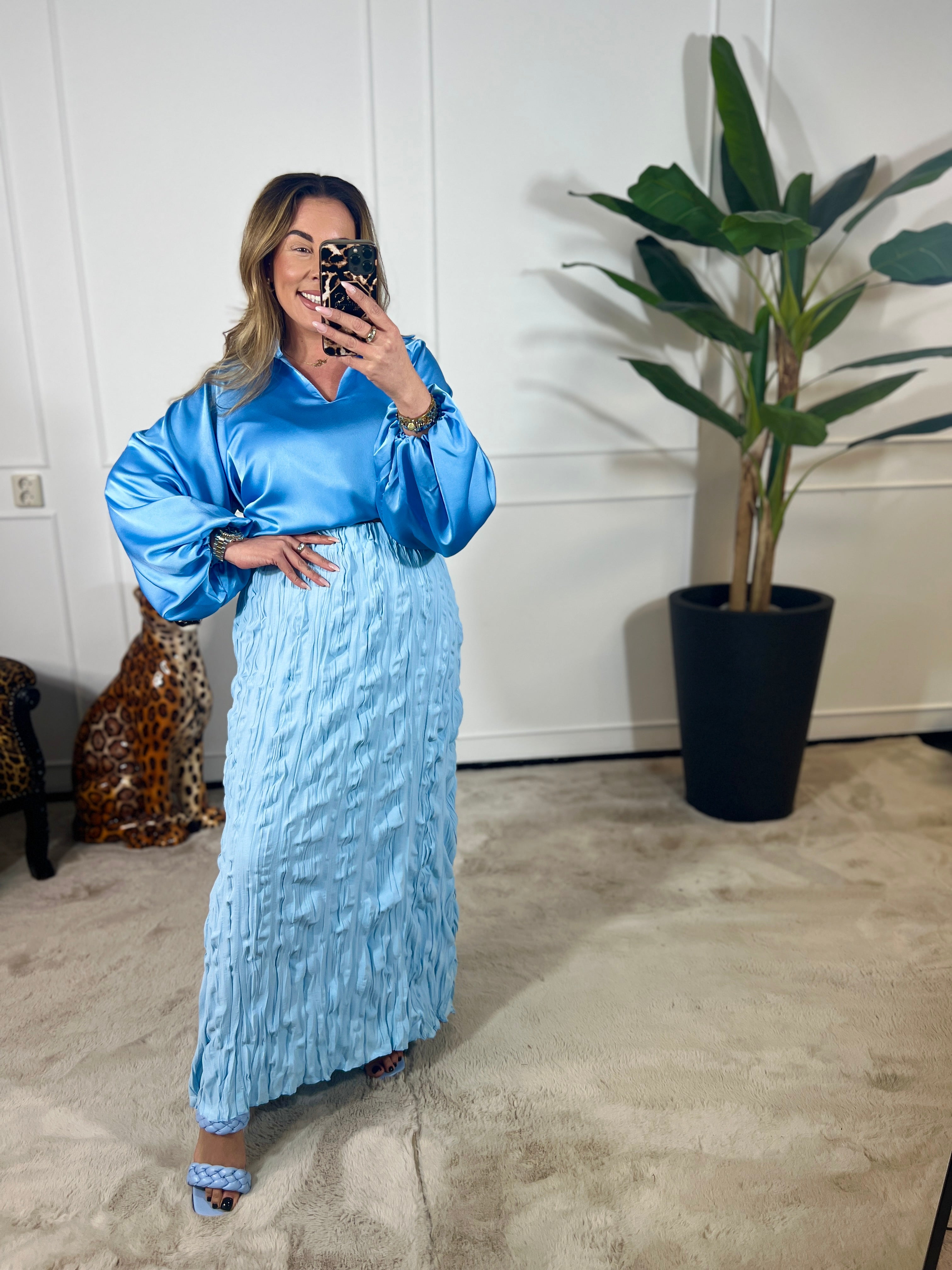 V-HALS BLOUSE (T/M 48) + VIDEO