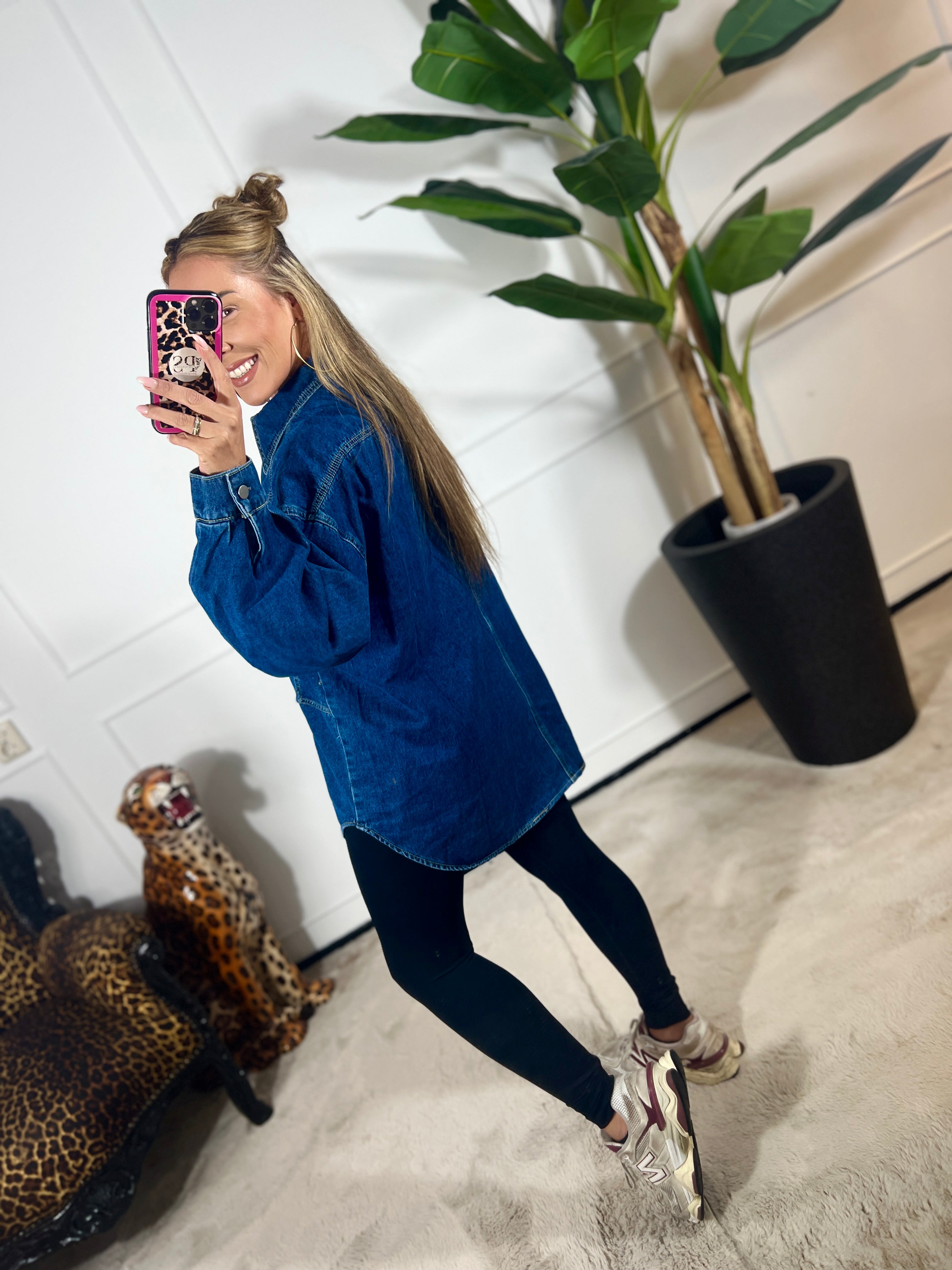BUTTON OVERSIZED DENIM BLOUSE