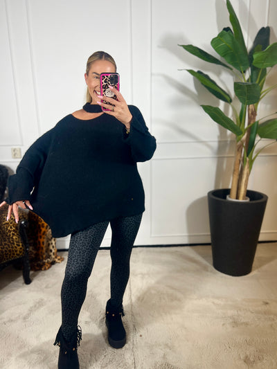 CUT-OUT SWEATER