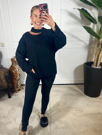 CUT-OUT SWEATER