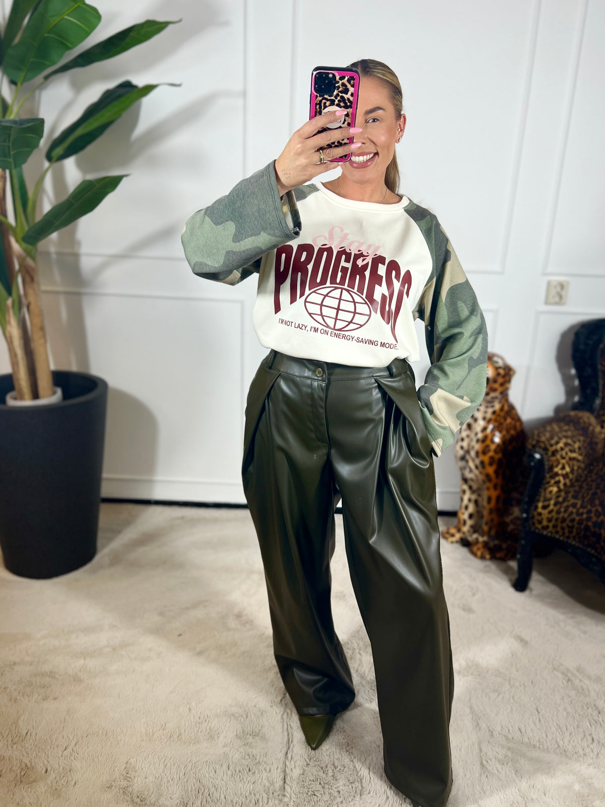 STATEMENT TEE