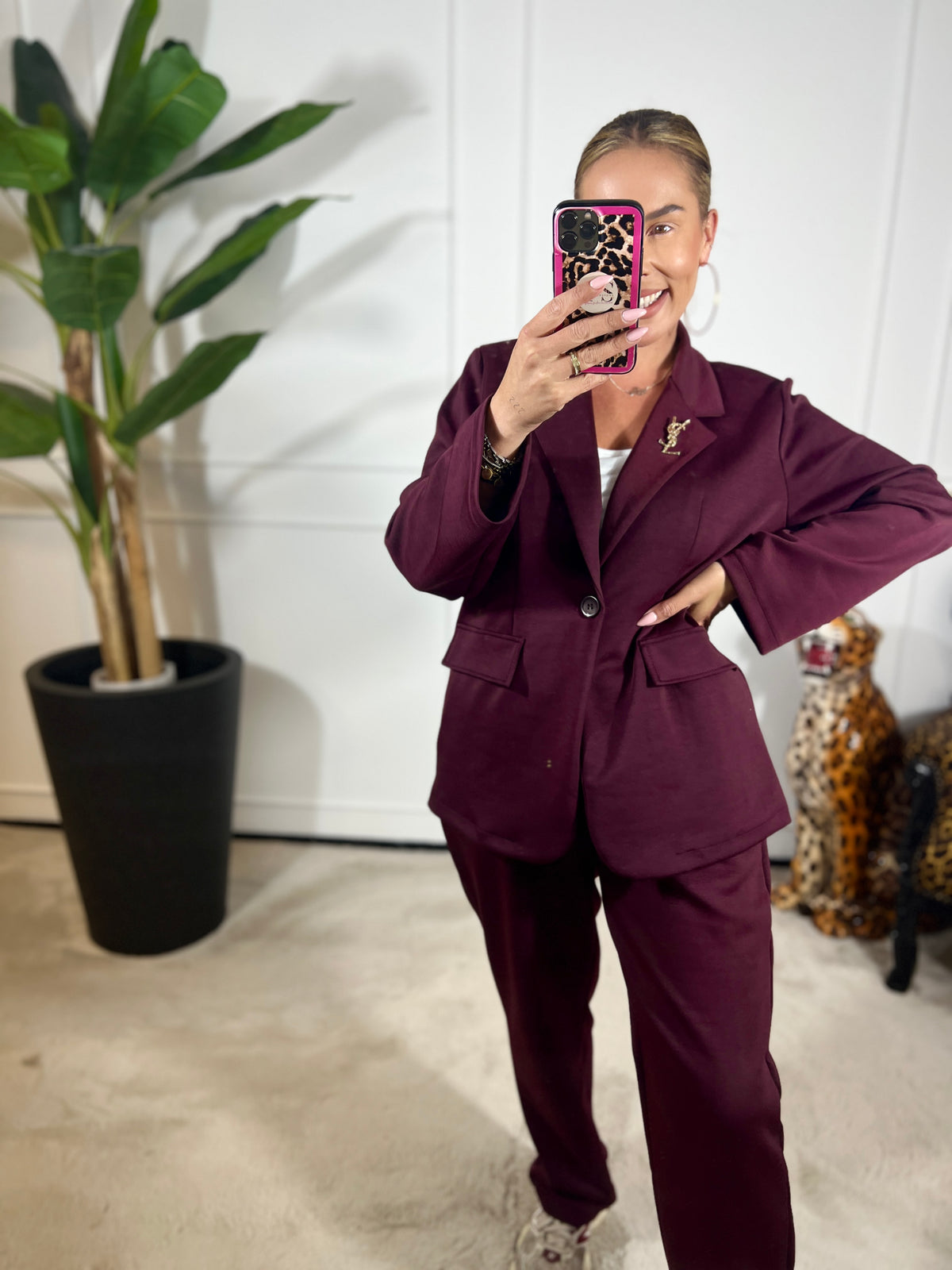 LUXE STRETCH SET MET BROCHE