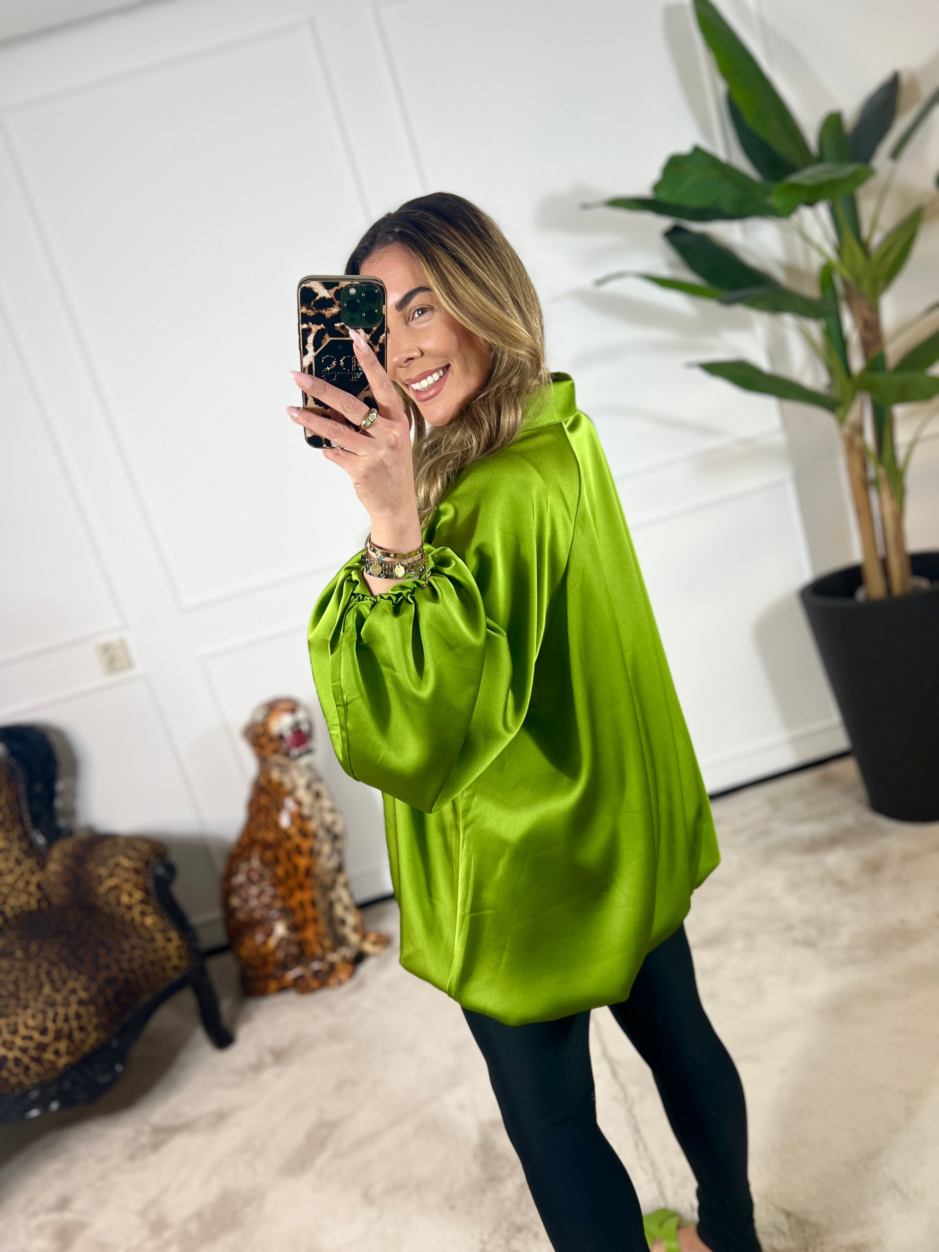 V-HALS BLOUSE (T/M 48) + VIDEO
