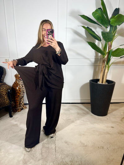 KNOTTED COMFY SET