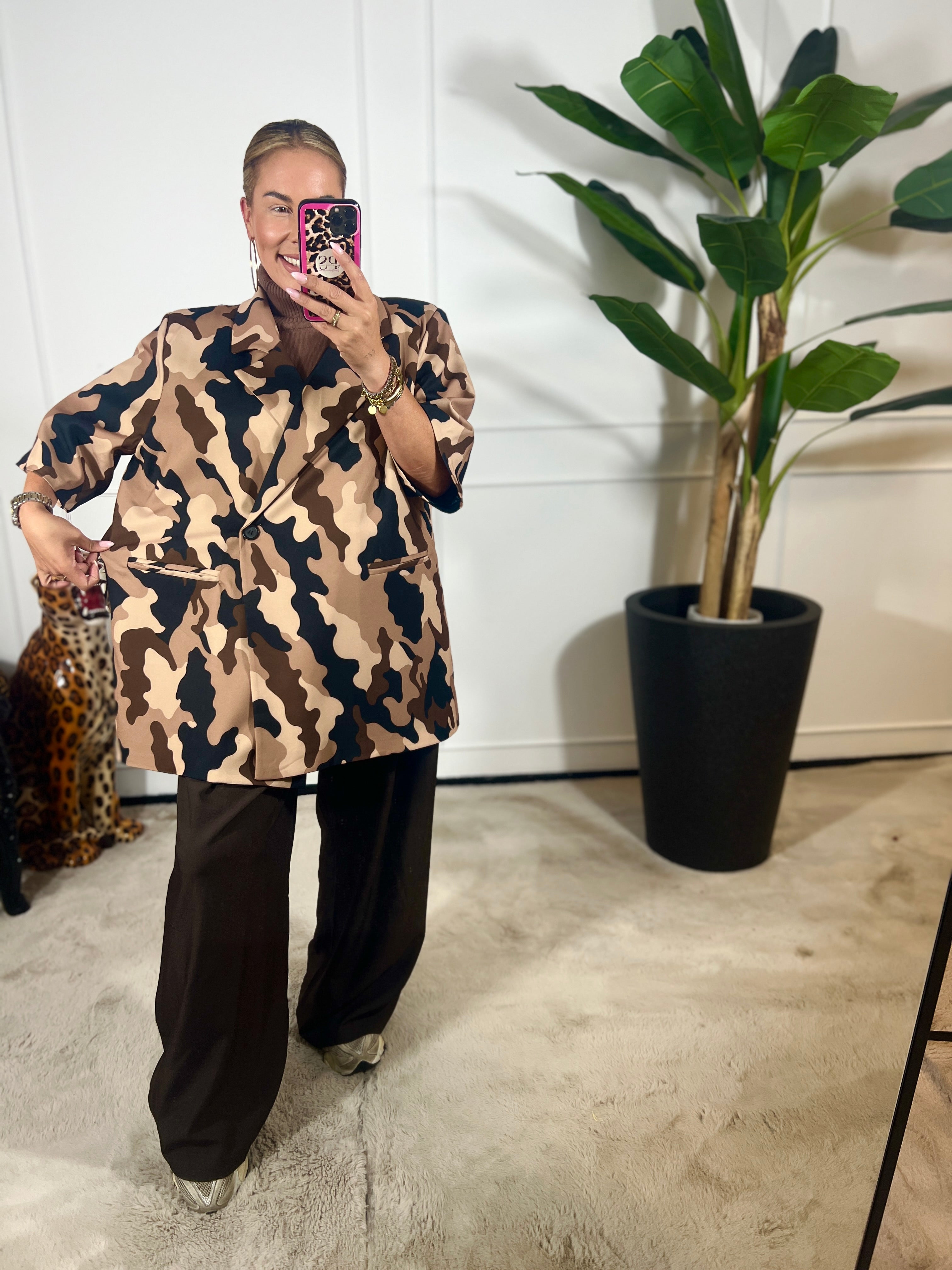 OVERSIZED CAMO BLAZER