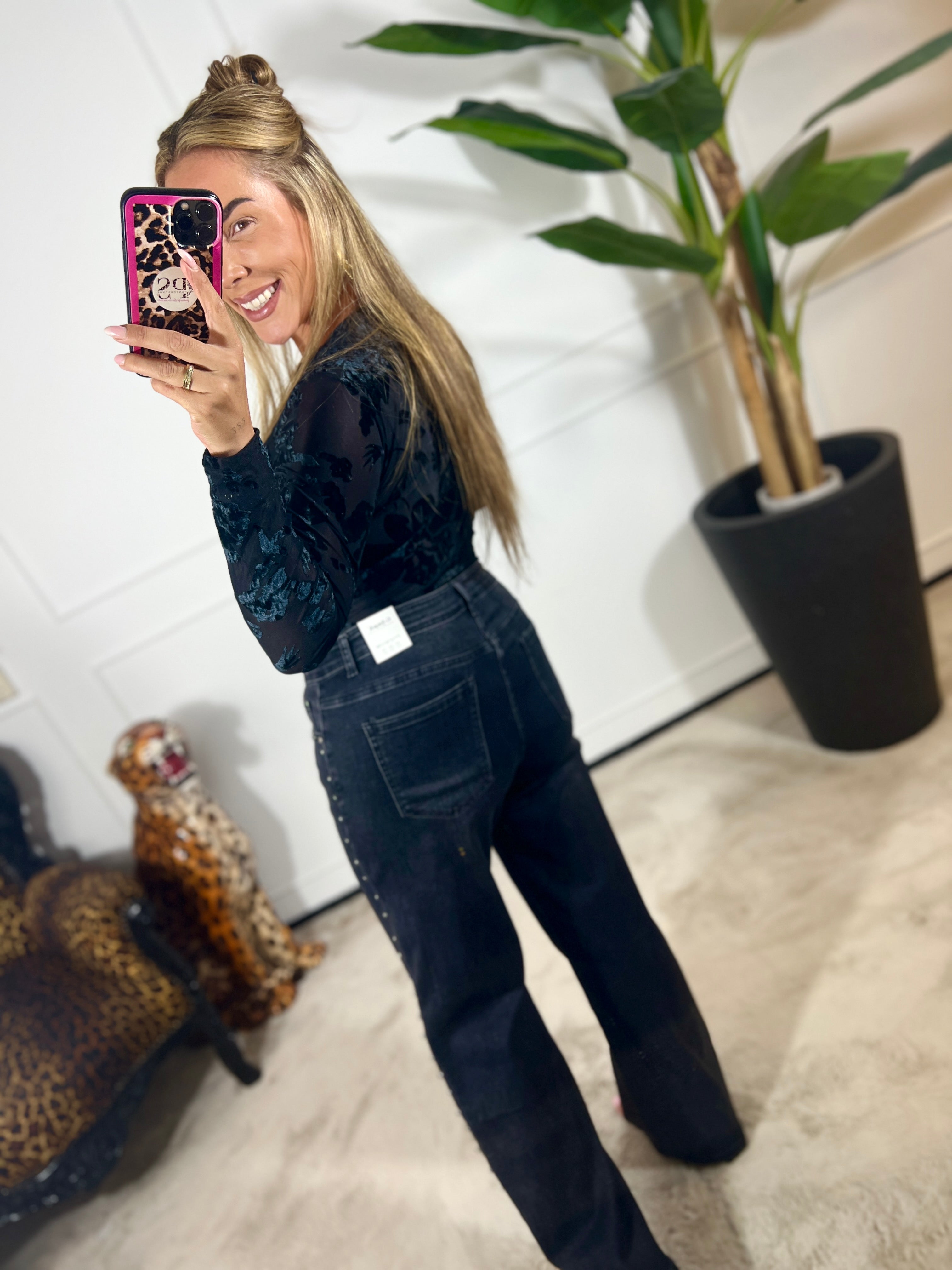 STUDS BLACK JEANS