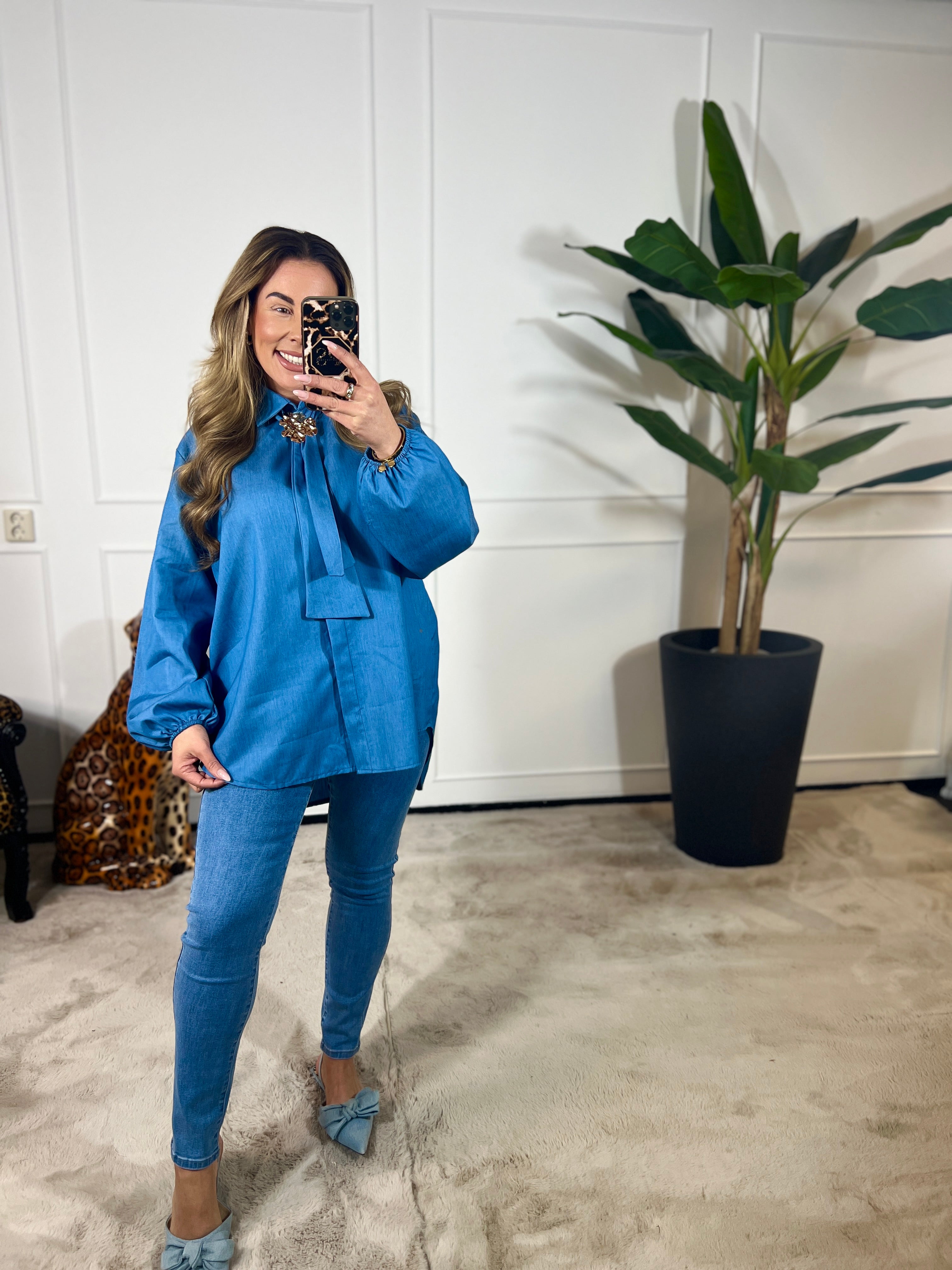 DENIM KATOENEN BLOUSE (T/M 48)