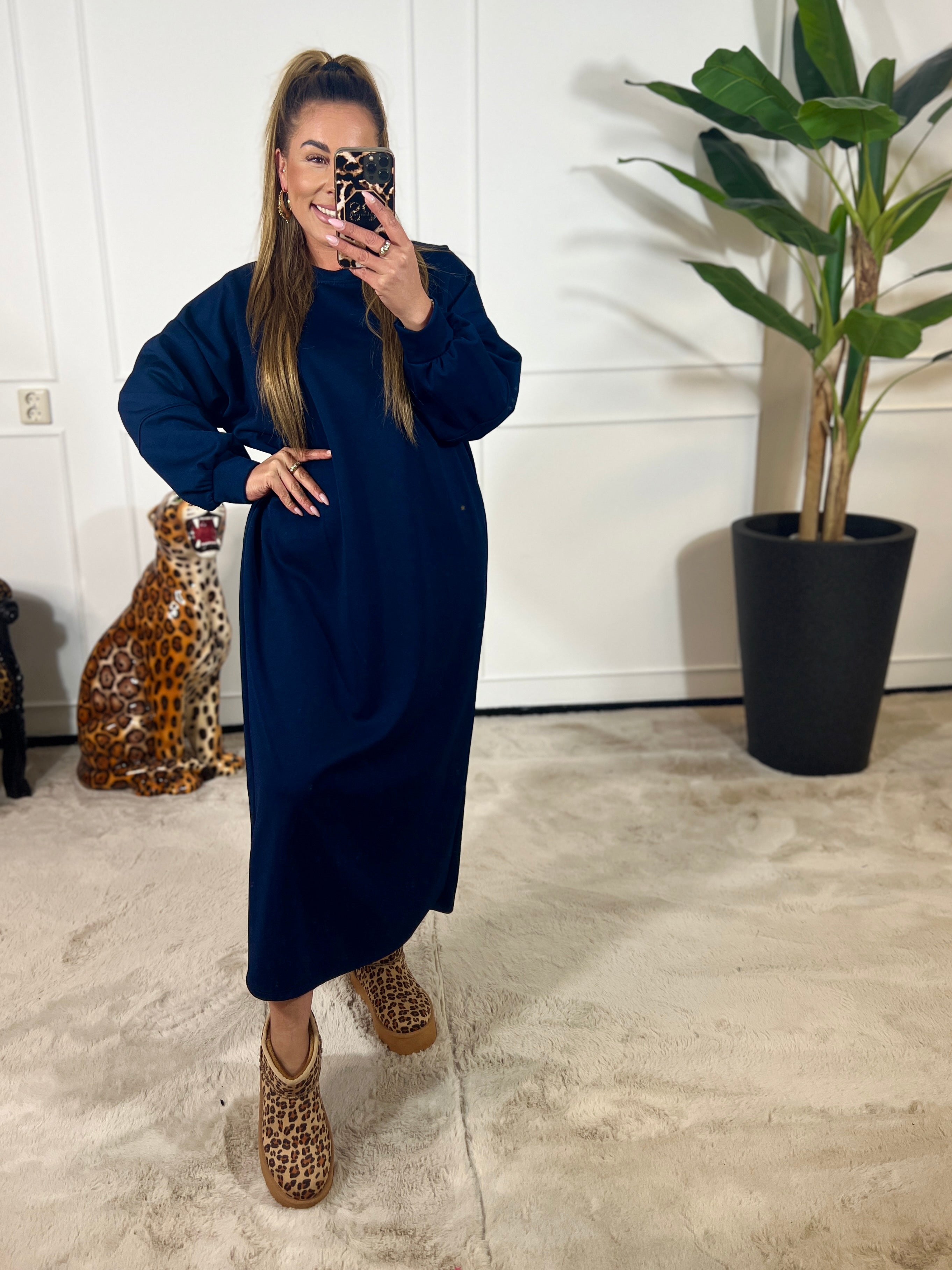 OVERSIZED COMFY DRESS (T/M 46+)