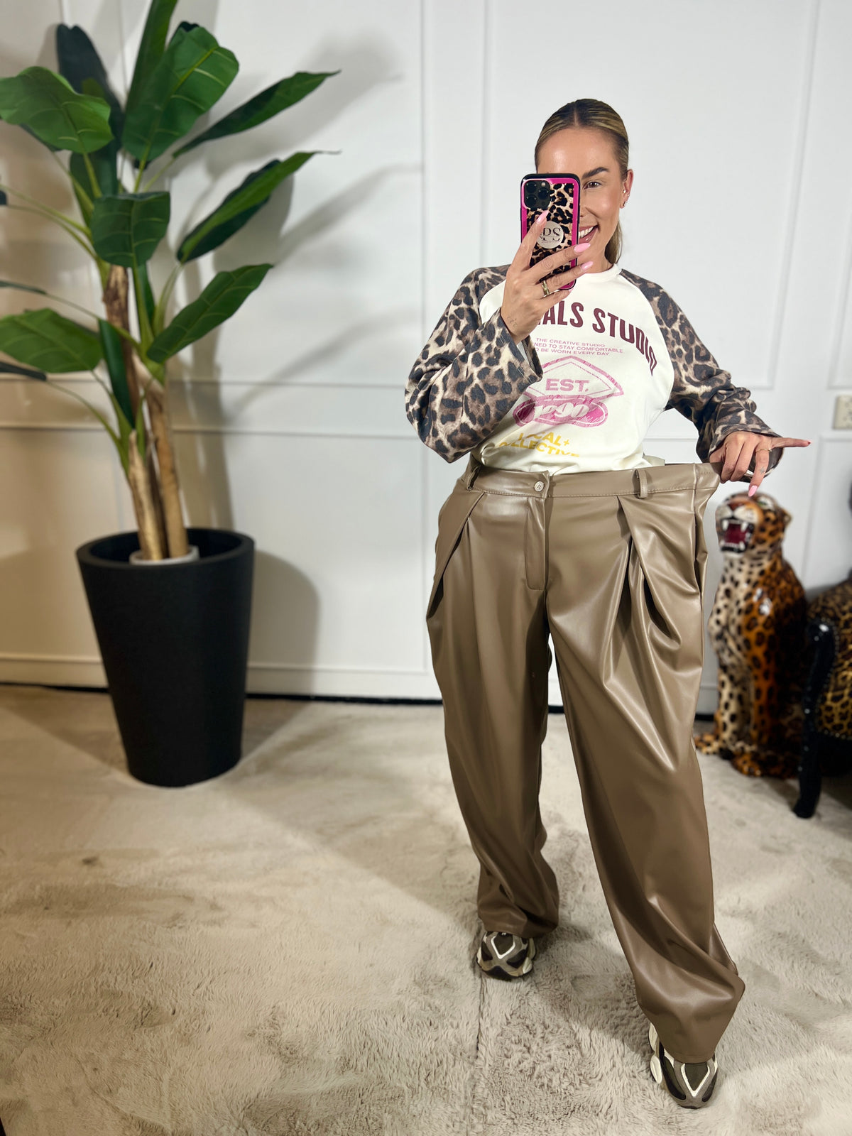 STATEMENT TEE