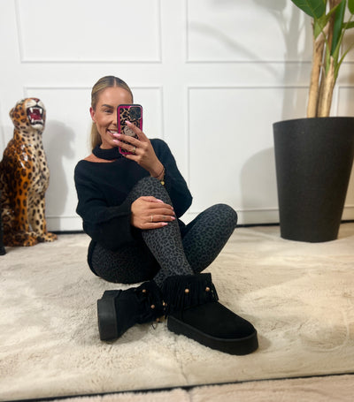 FRINGE BOOTS