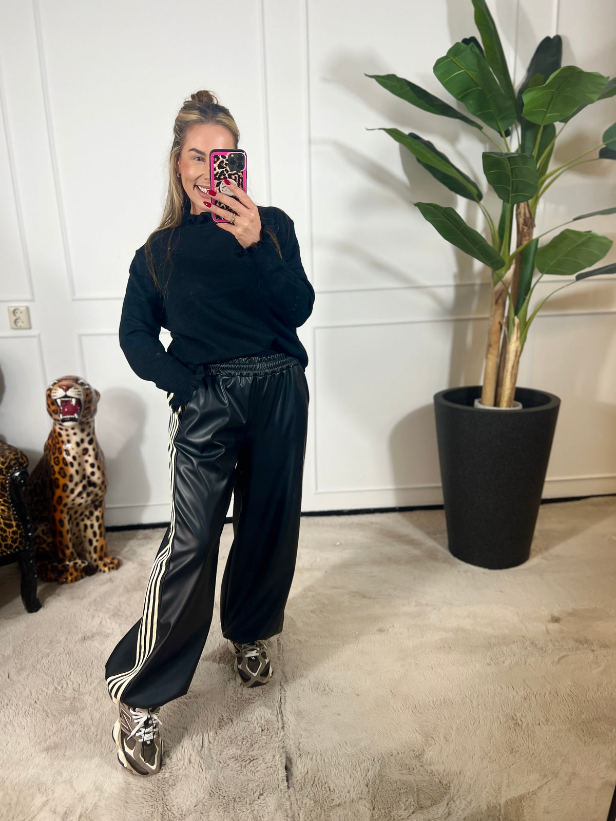 NOVA TRACKPANTS