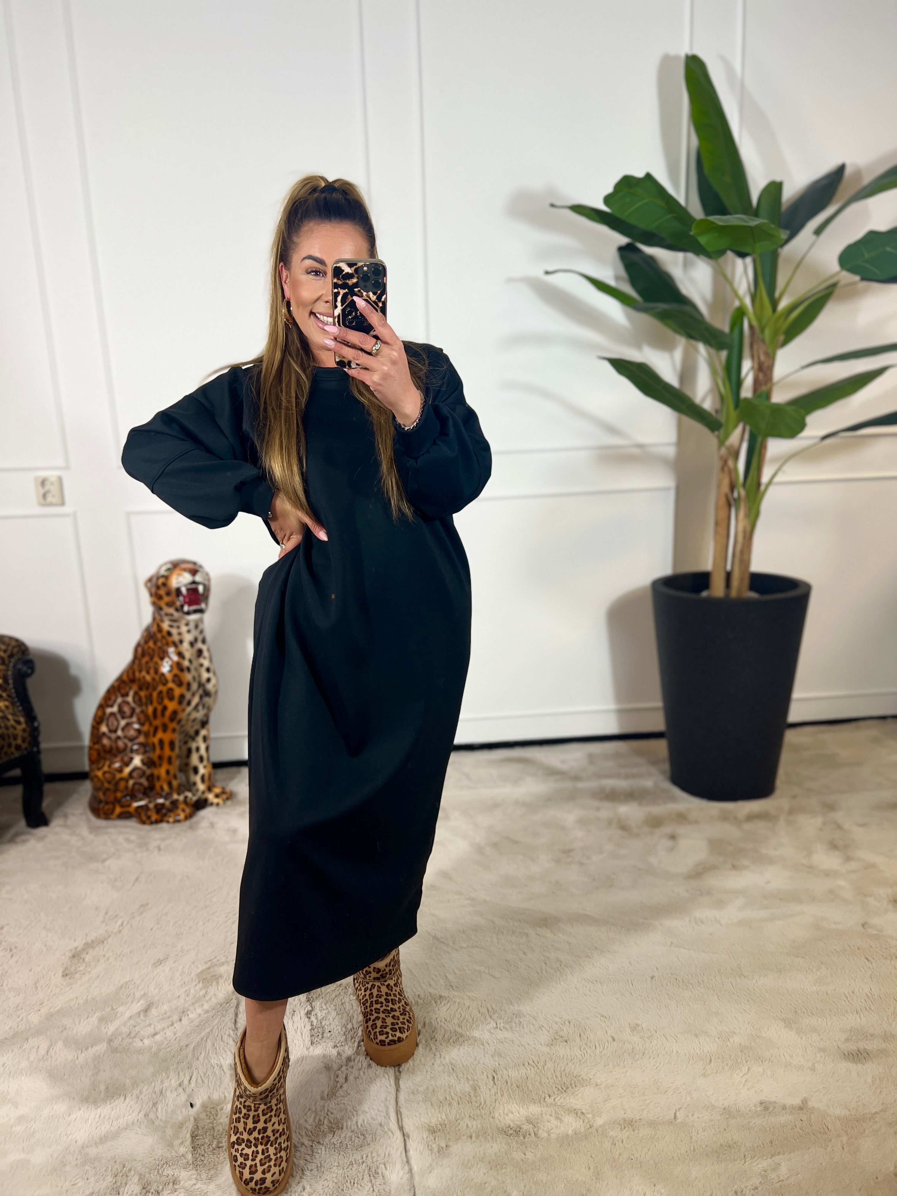 OVERSIZED COMFY DRESS (T/M 46+)