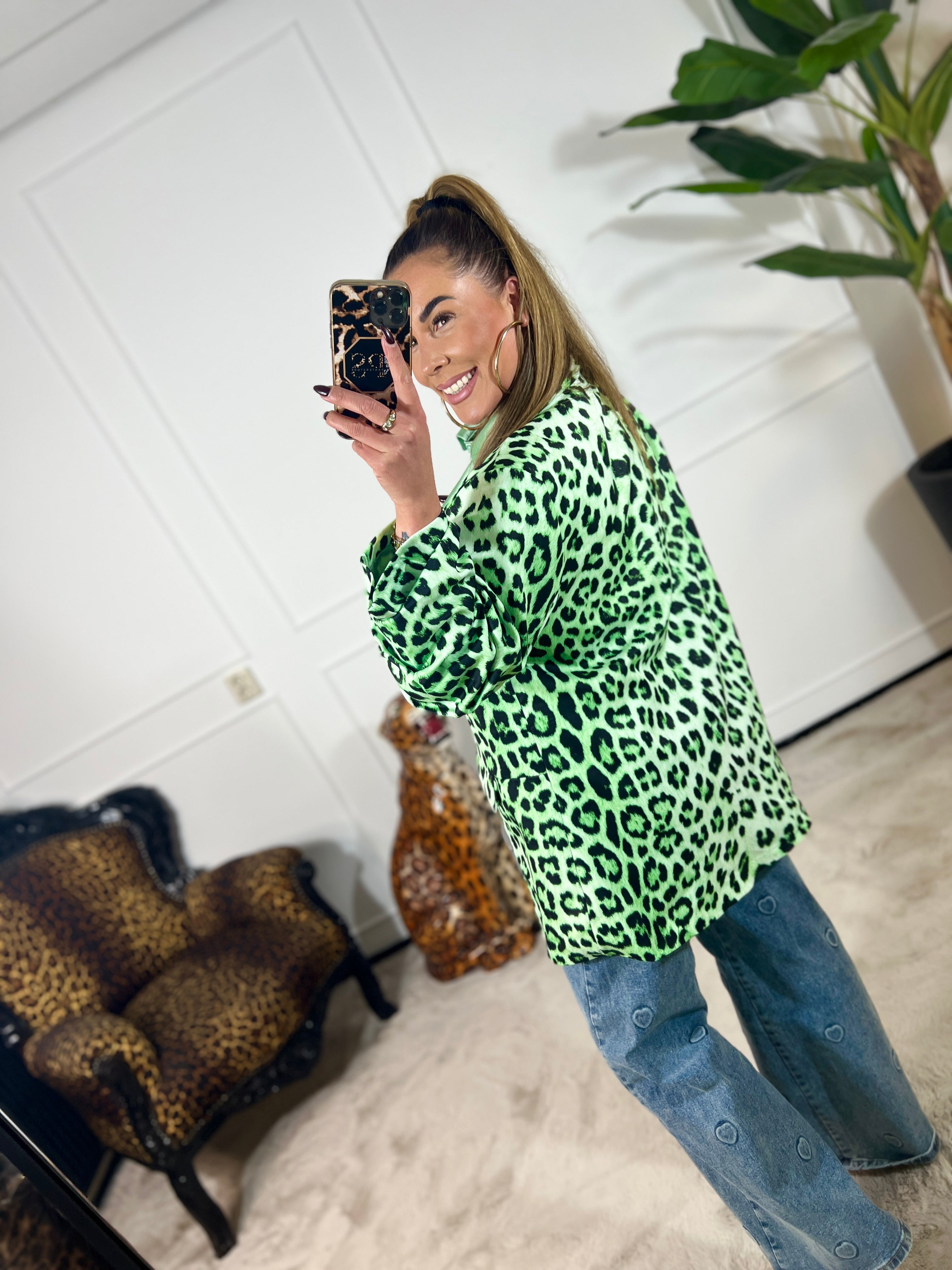 PANTERPRINT WOMAN BLAZER (IN MATEN) + VIDEO