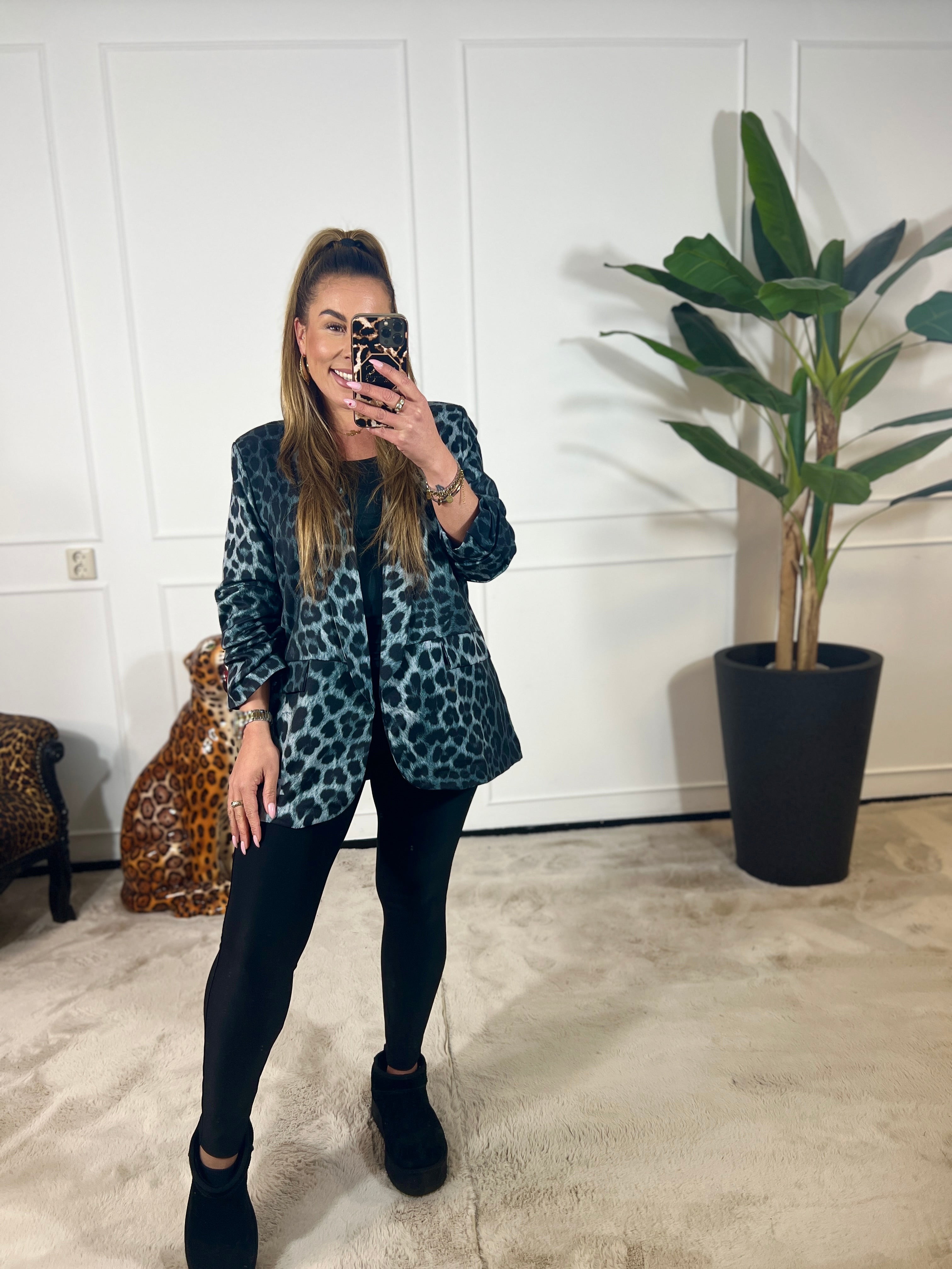 PANTERPRINT WOMAN BLAZER (IN MATEN) + VIDEO