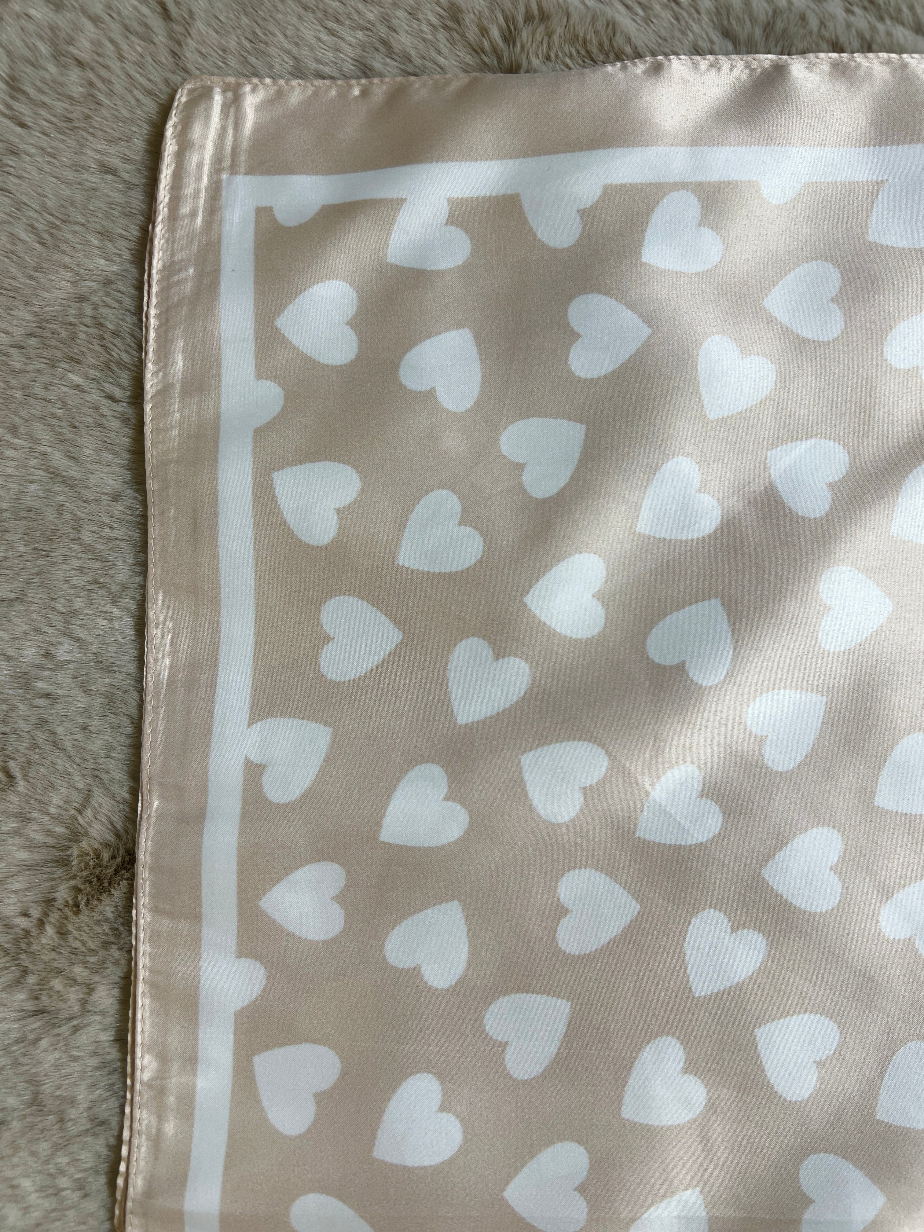 BEATE SCARF