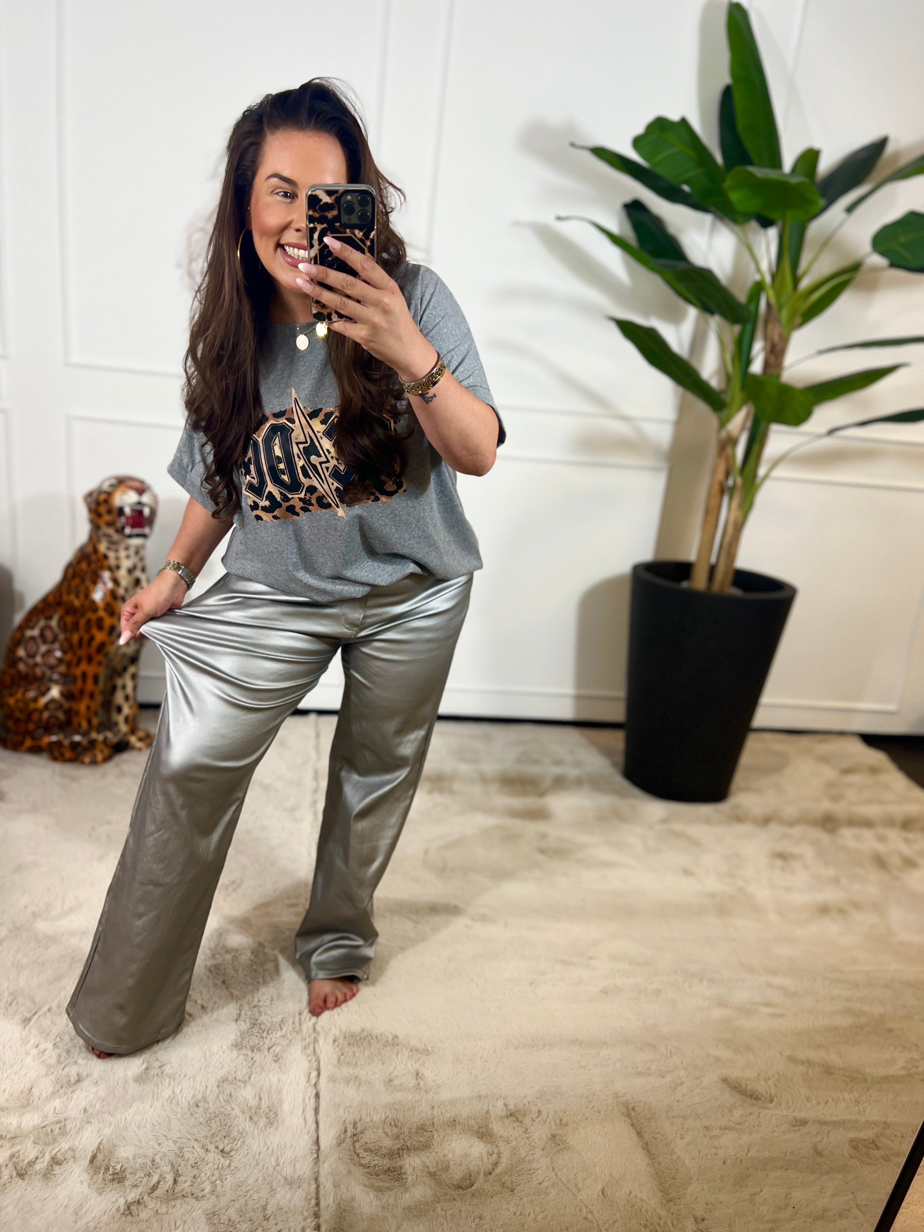 *ZILVER* LEATHERLOOK STRETCH JEANS (IN MATEN)