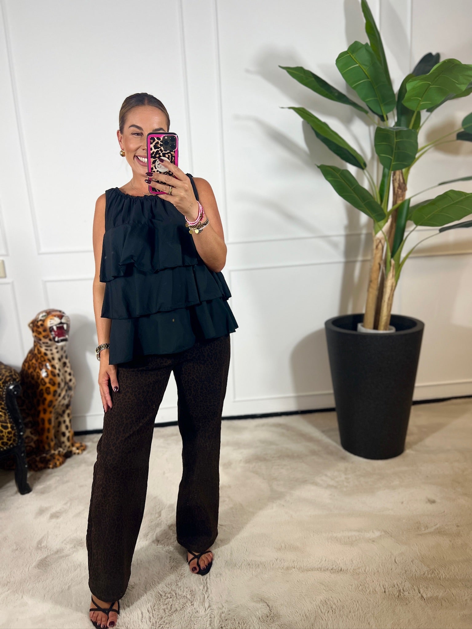 LILLY RUFFLE TOP