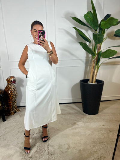 VICTORIA ELEGANCE DRESS