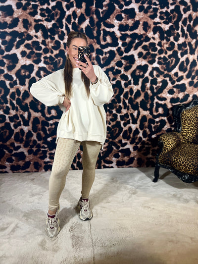 LIZA COMFY OVERSIZED SWEATER (T/M 48)