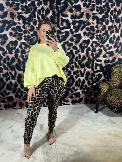 LIZA COMFY OVERSIZED SWEATER (T/M 48)