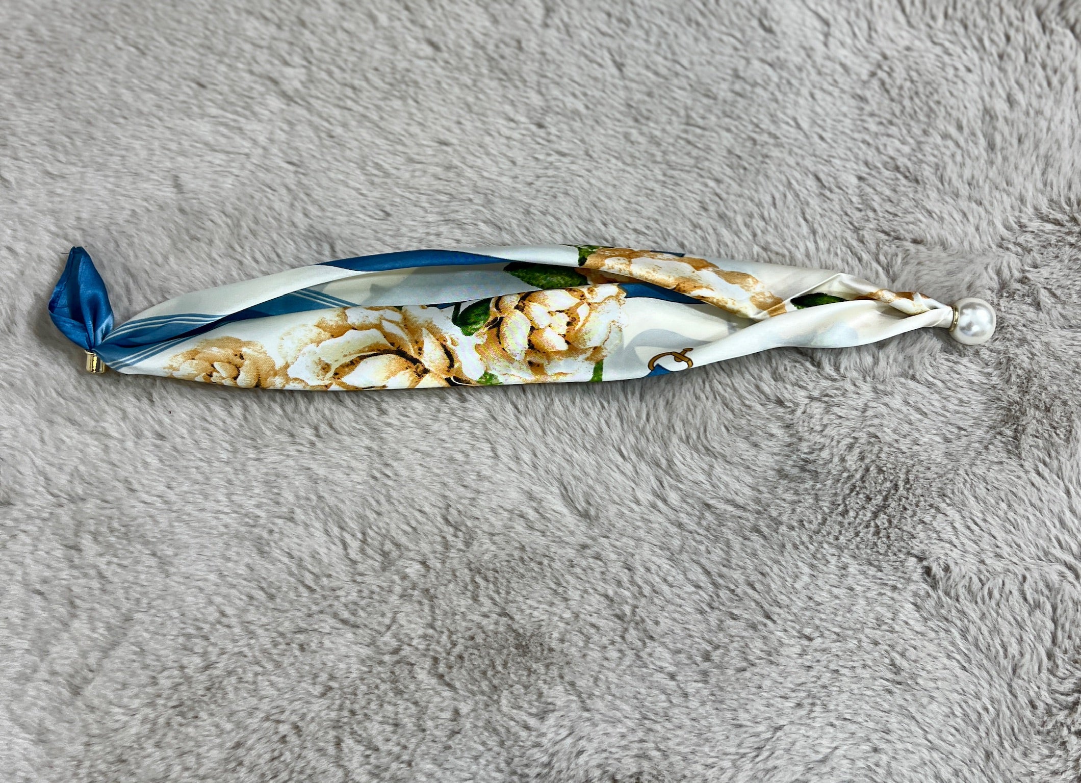PEARL SCARF