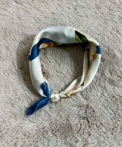 PEARL SCARF
