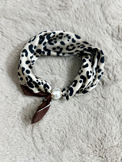 PEARL SCARF