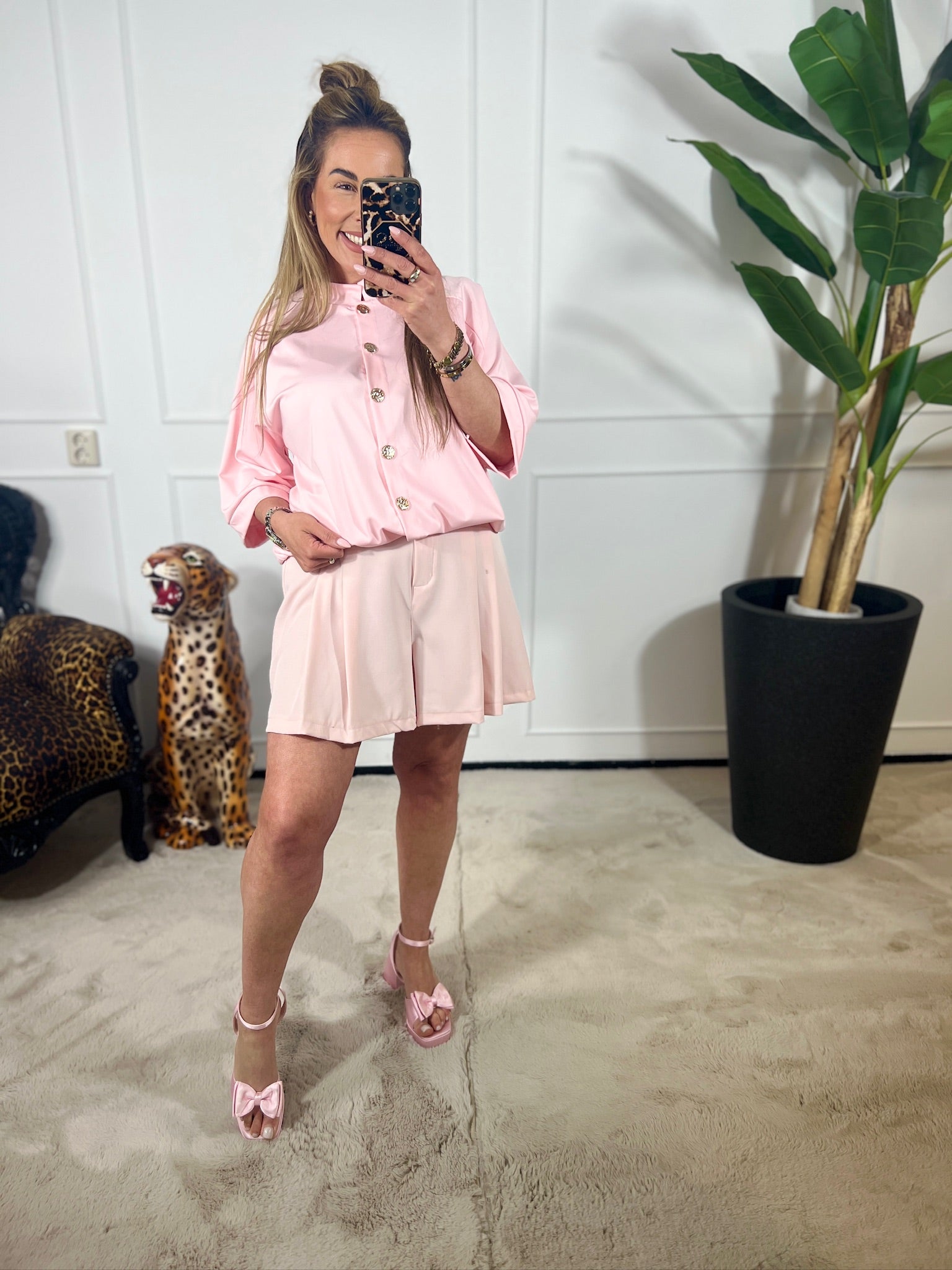 NORA SKORT