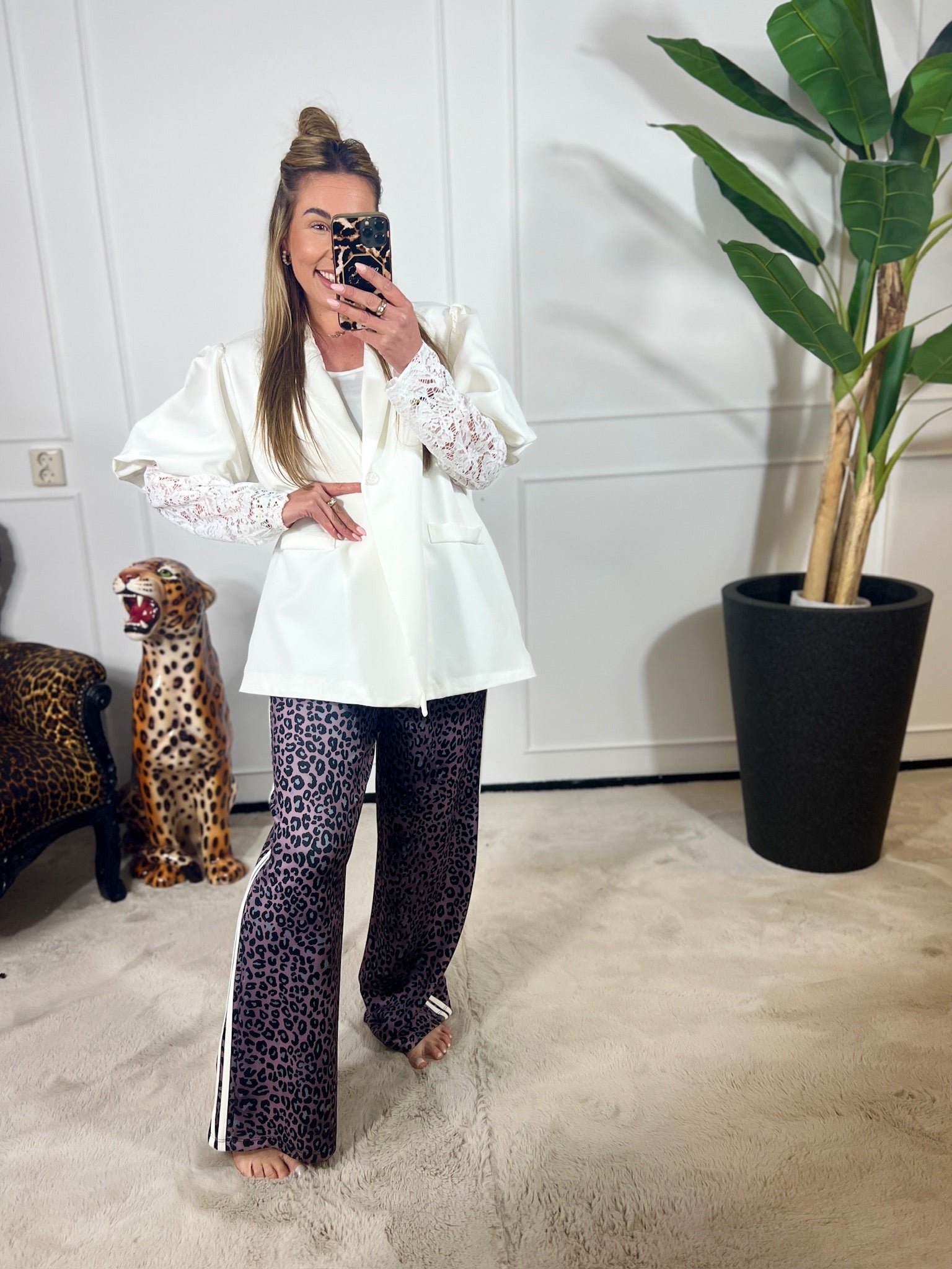 VIVIAN LACE BLAZER