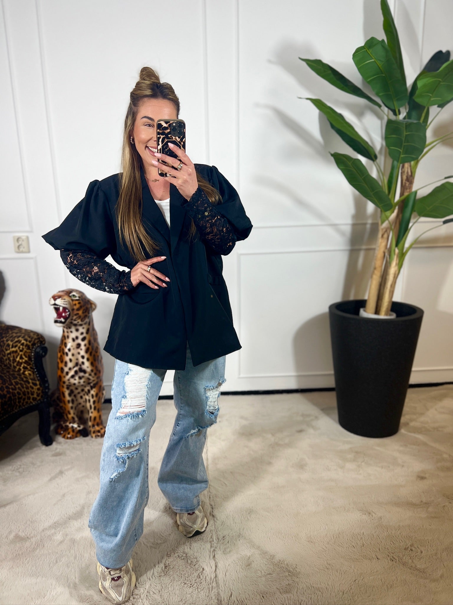 VIVIAN LACE BLAZER