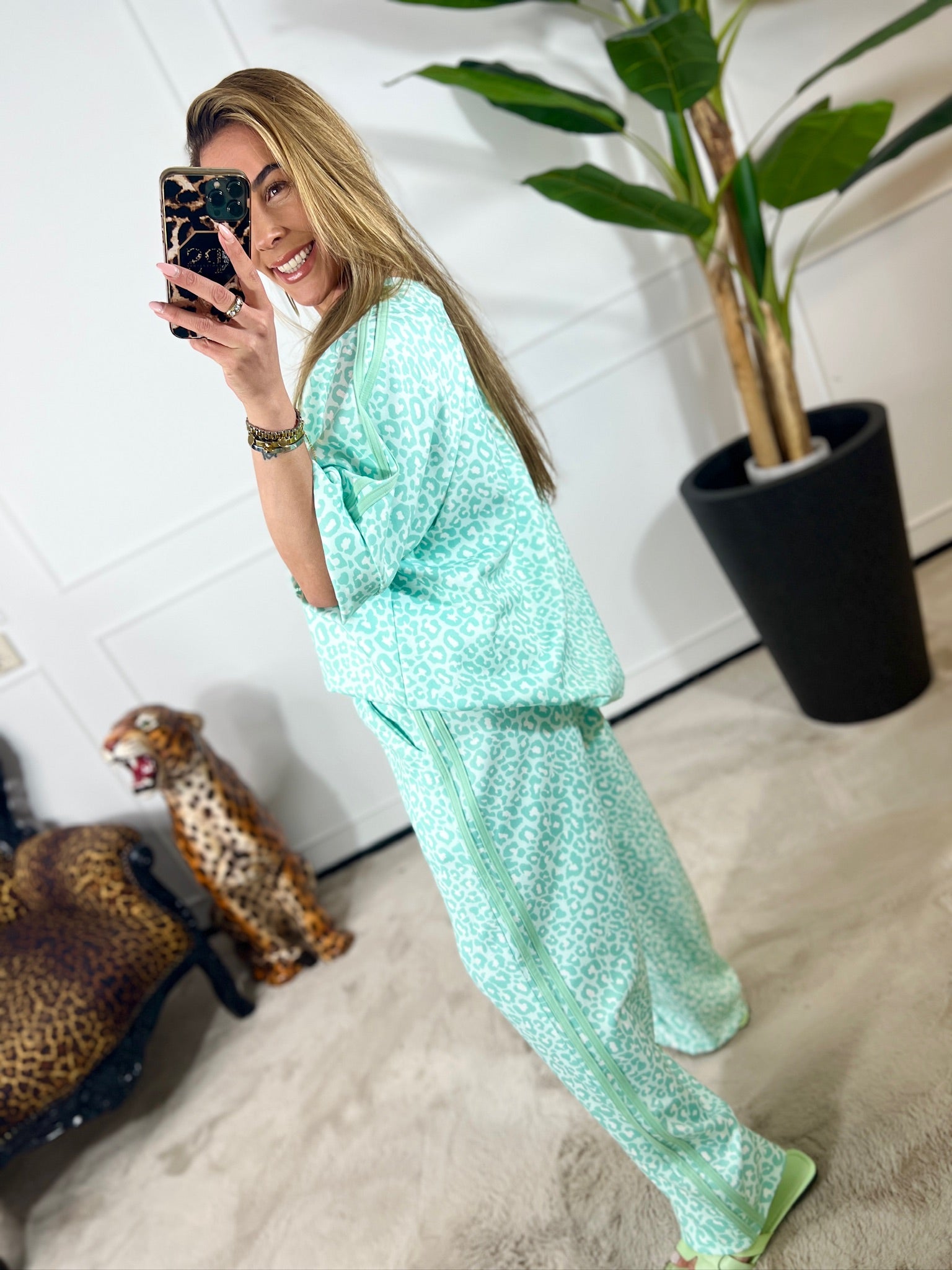 LISA LEO COMFY SET