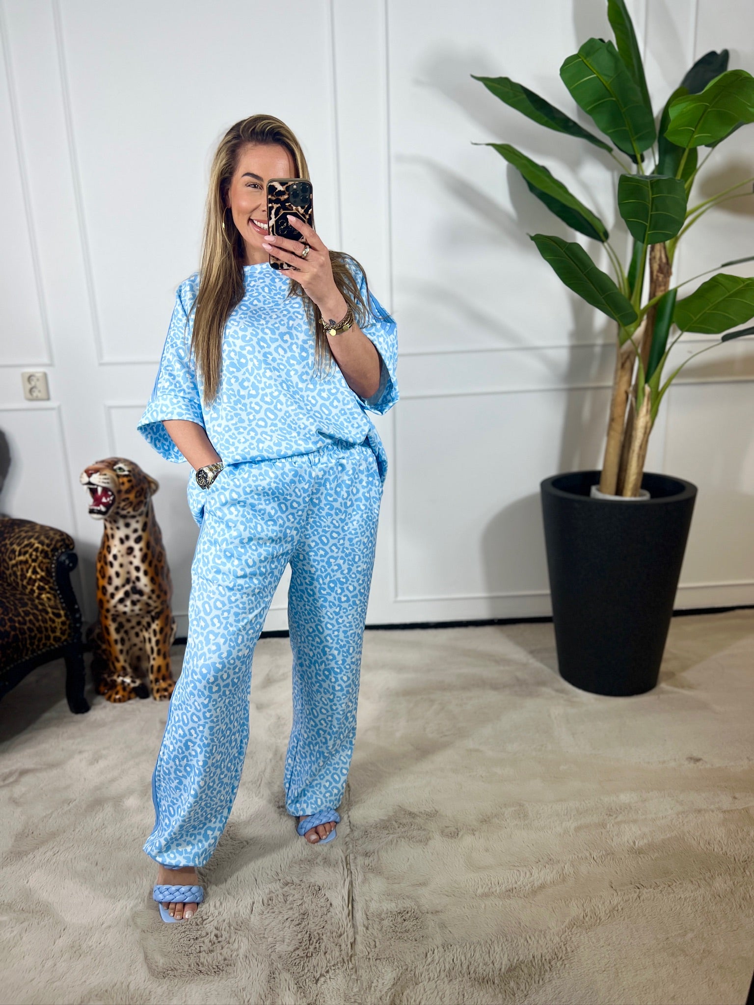 LISA LEO COMFY SET