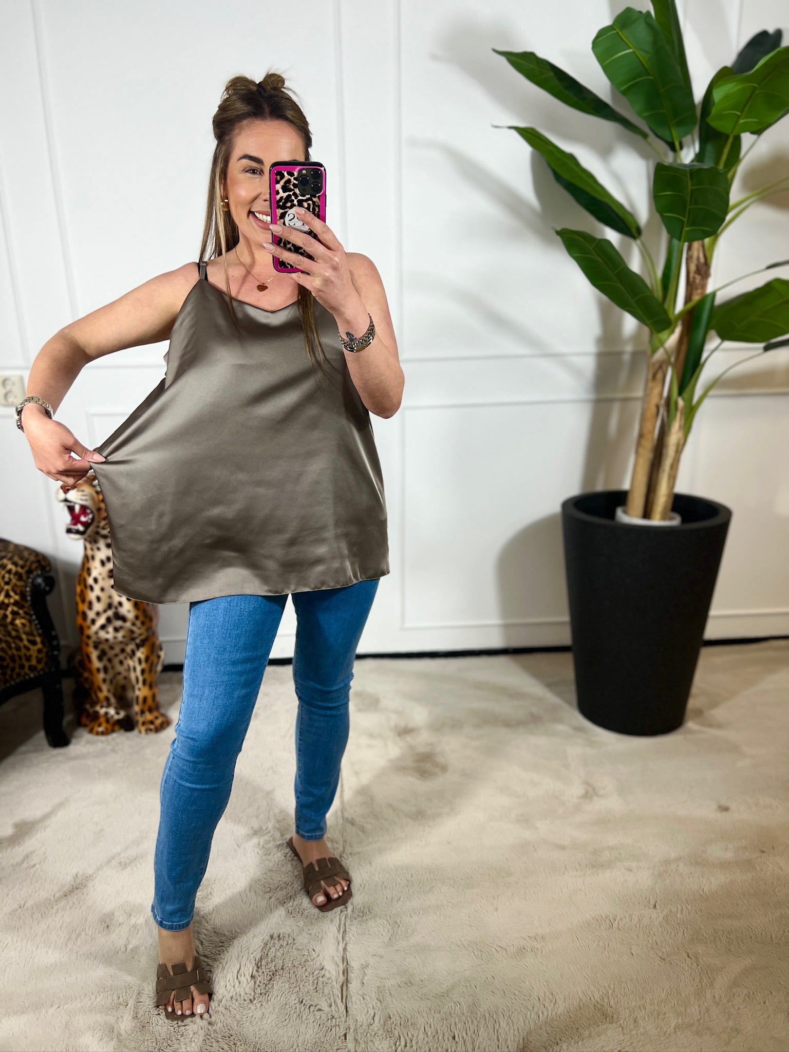 BASIC SATIN TOP