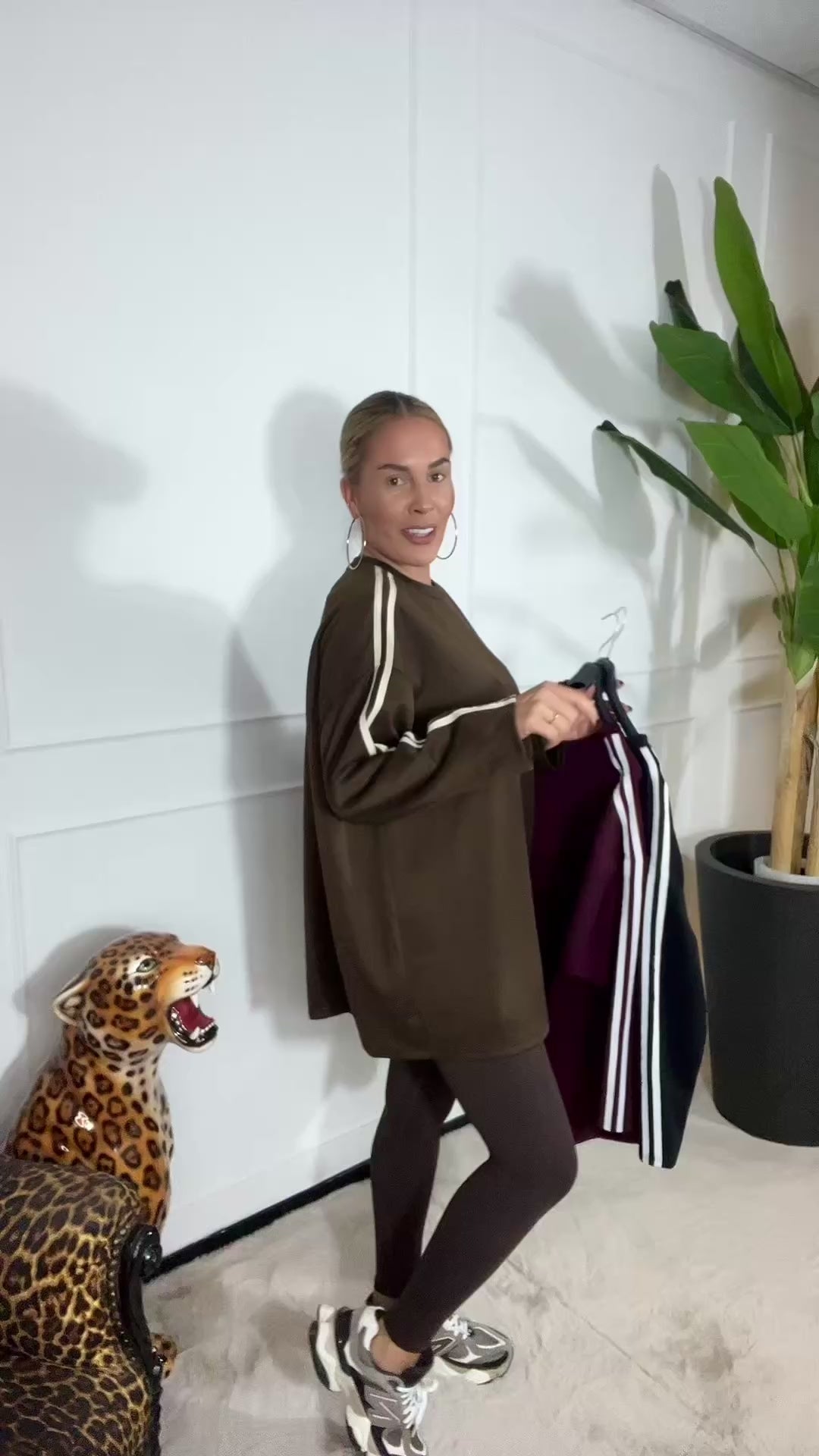 LOOK A LIKE SWEATER